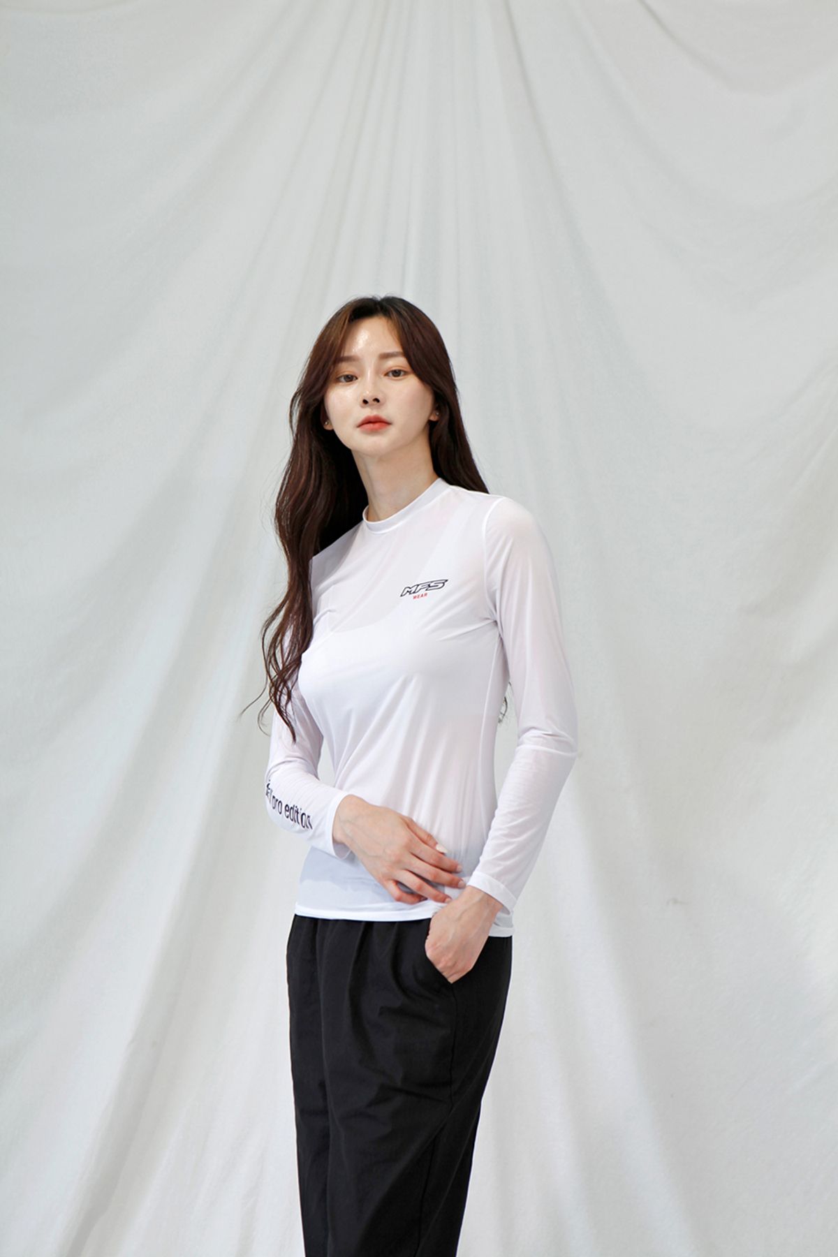 엠에프에스 골프웨어(MFS GOLFWEAR) 여성 쿨링 아이스 메쉬 냉감티셔츠  화이트