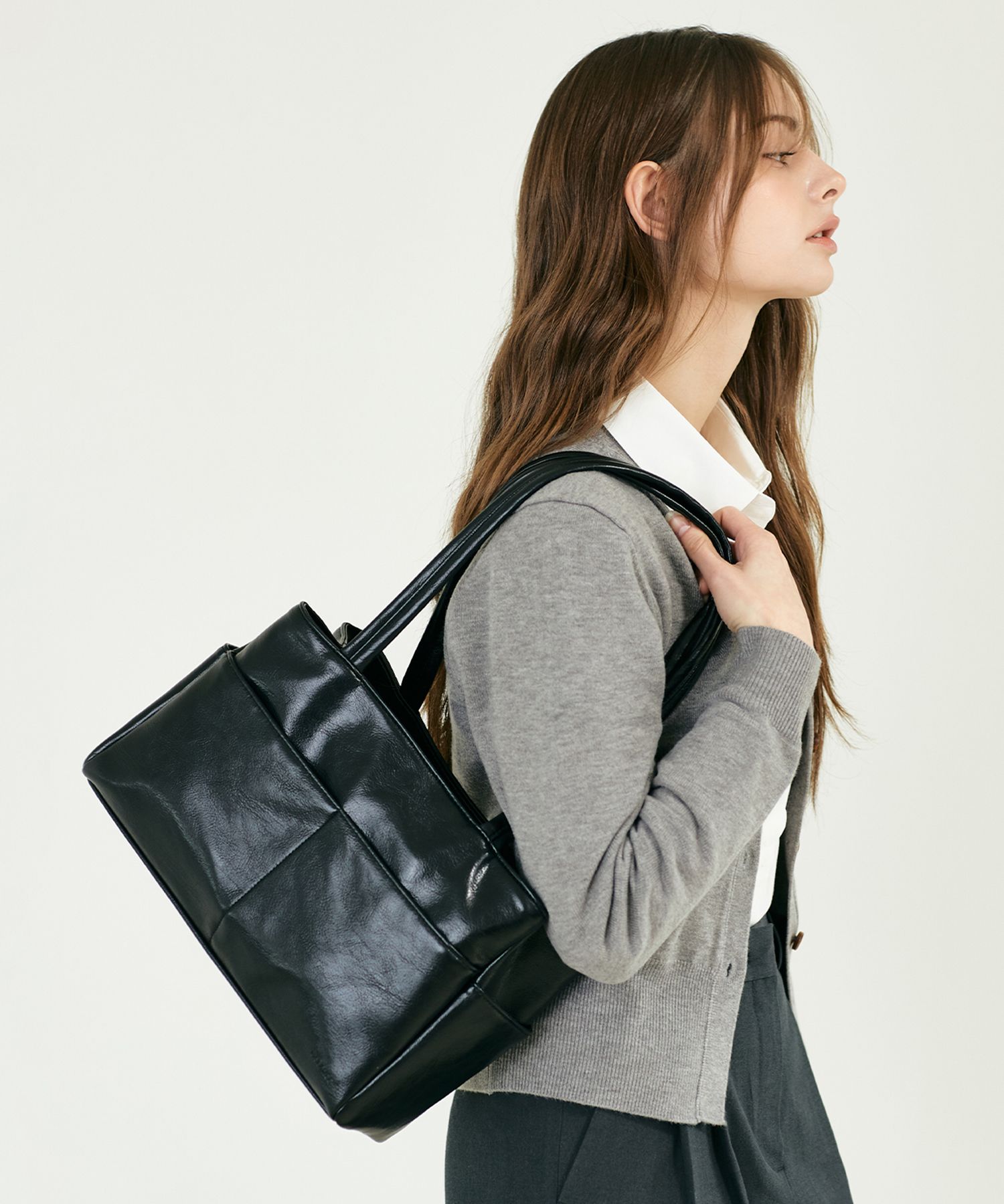 ★MCLANEE★ Tender shoulder bag tender louis-vuitton-lockme-tender--