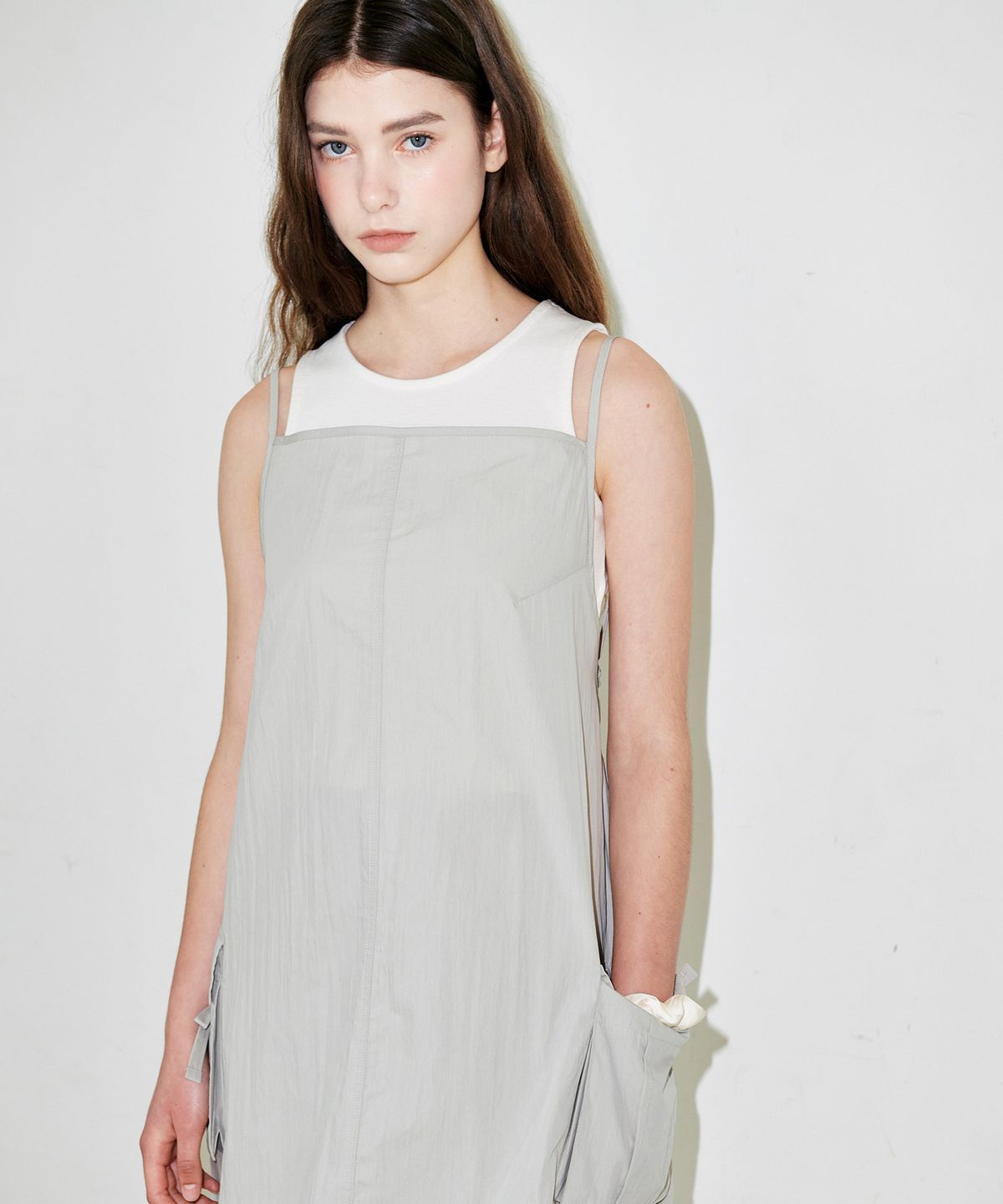 슬로우가먼츠(SLLOW GARMENTS) PARACHUTE MINI DRESS - BLACK