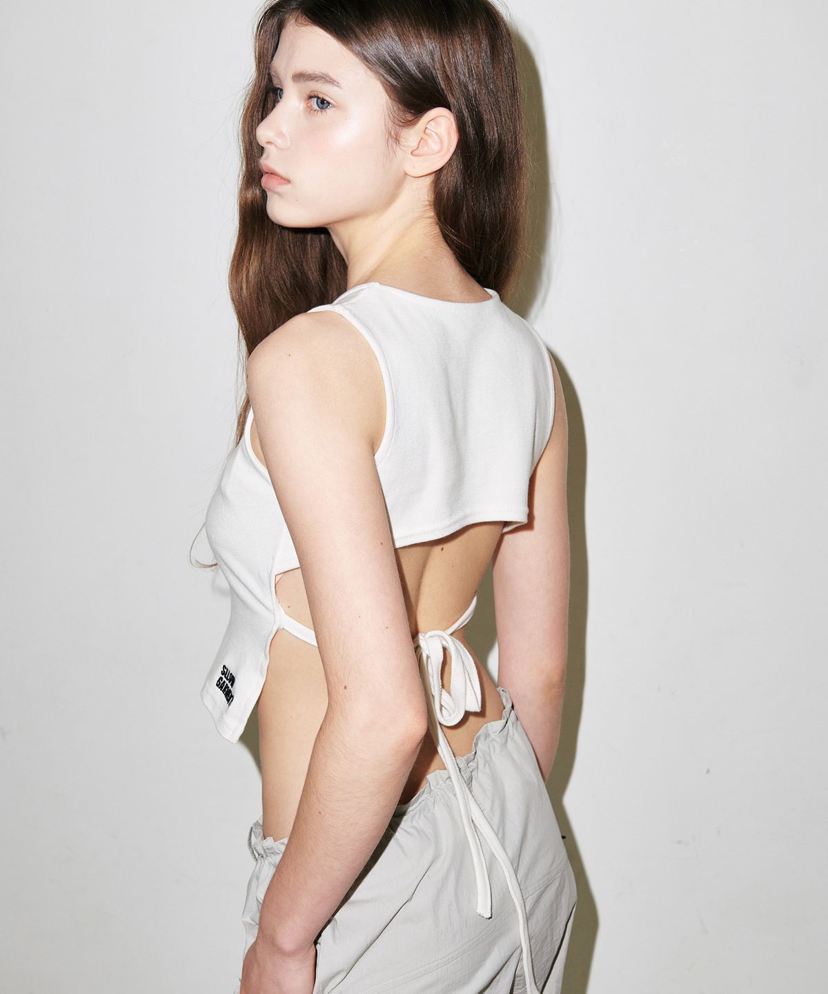 슬로우가먼츠(SLLOW GARMENTS) BACK OPEN DOUBLE WAY TOP - BLACK