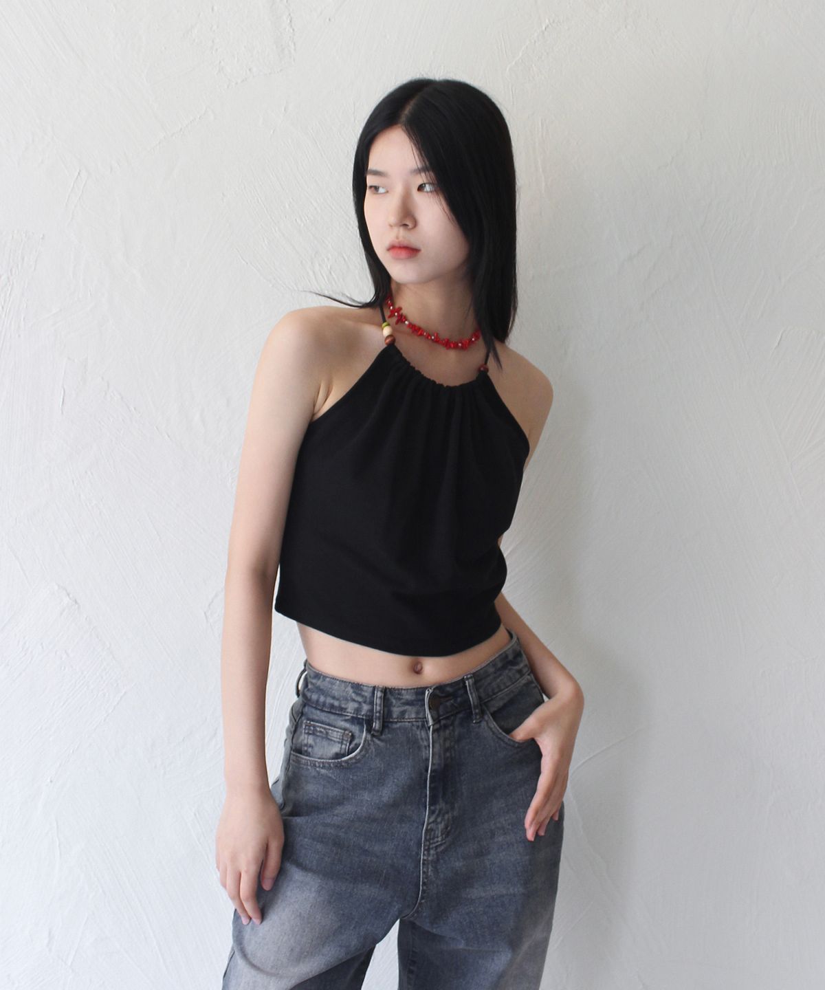 루바티(RUBATI) Halterneck Wooden Beads Top (BLACK)