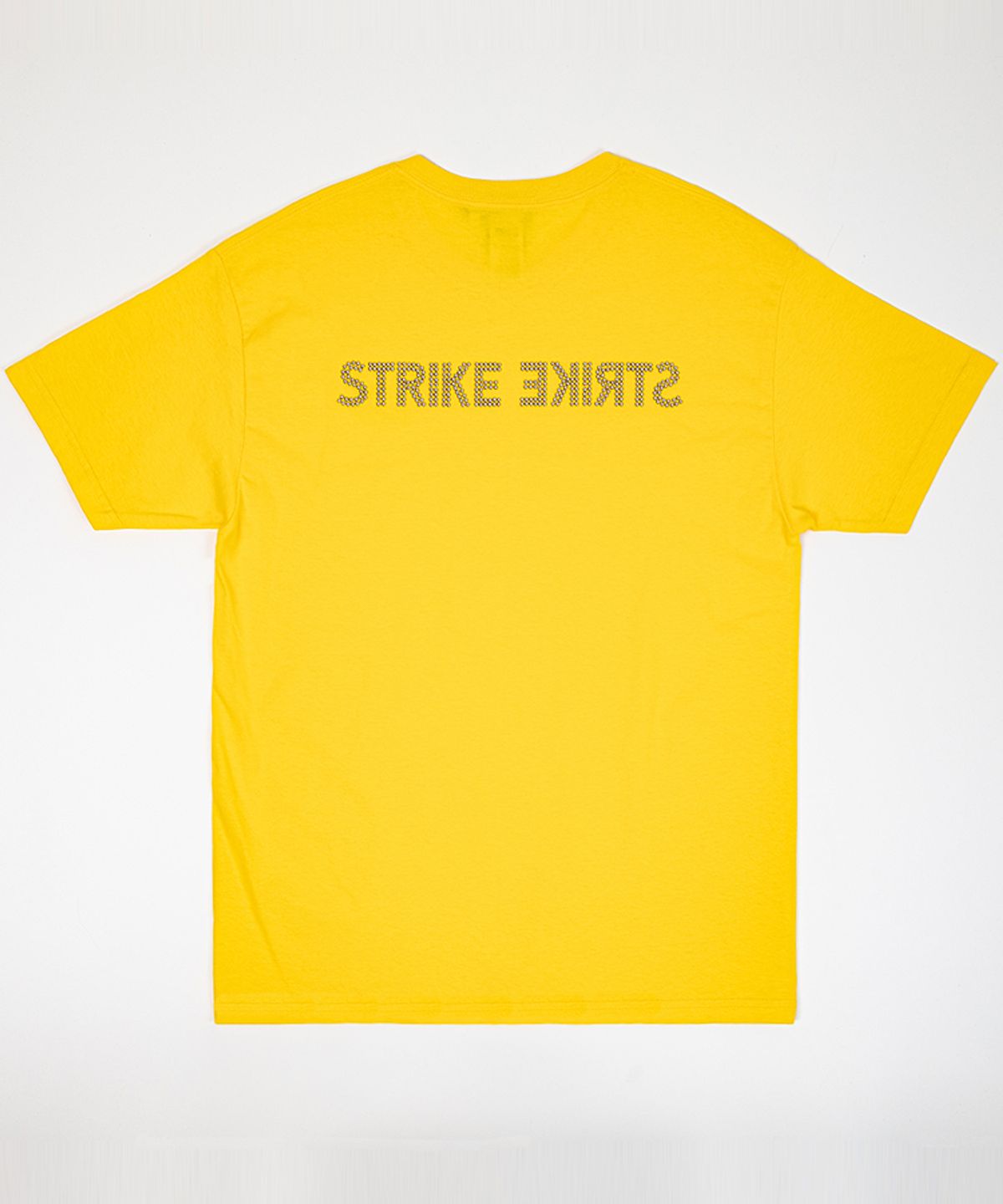 스트라이크(STRIKE) Stud Reversal Logo Regular T-Shirt (YELLOW)