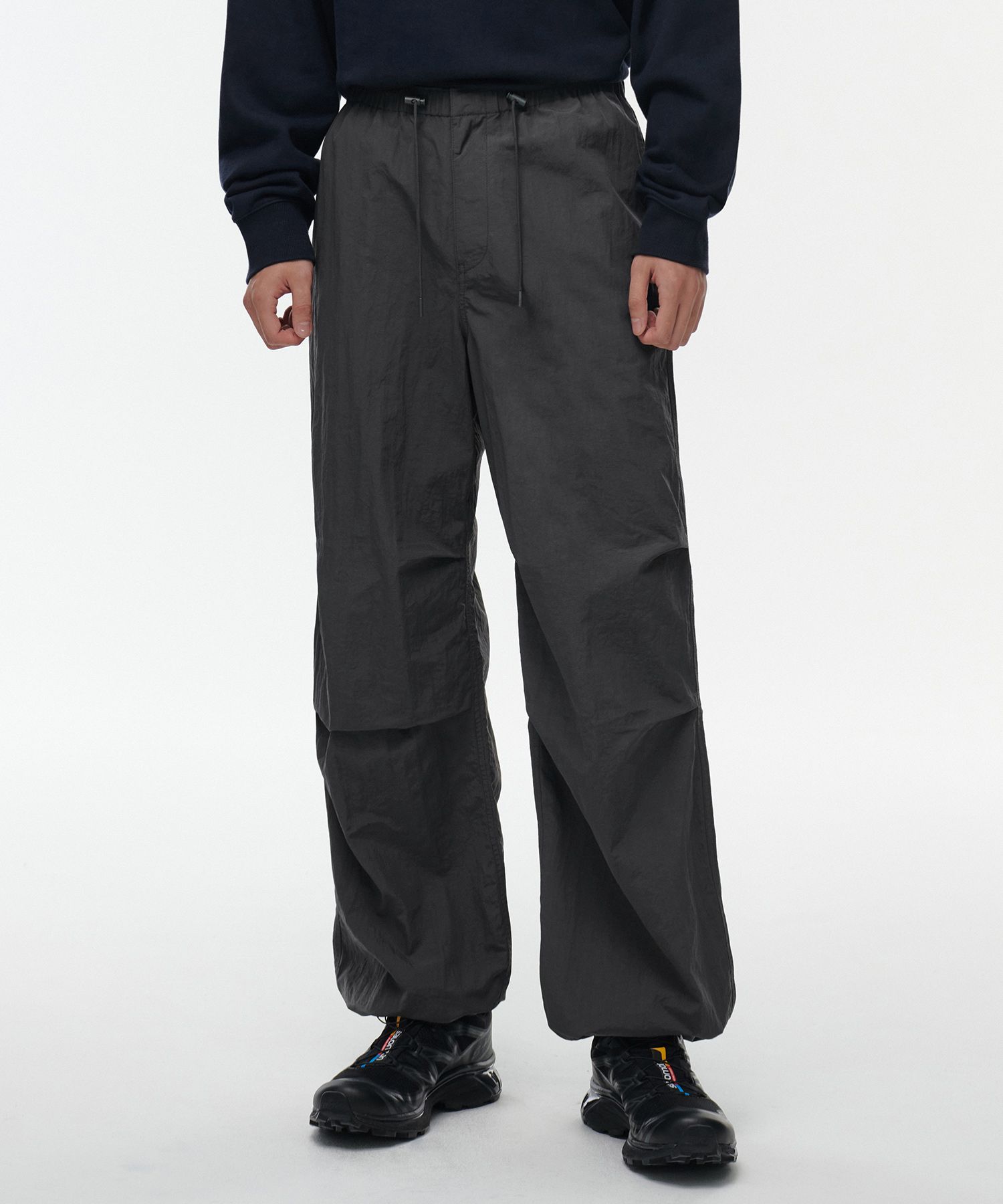 ●MUSINSA STANDARD● BRIGHT NYLON PARACHUTE PANTS MUSINSA | MUSINSA STANDARD WOMAN Women's Bright Nylon