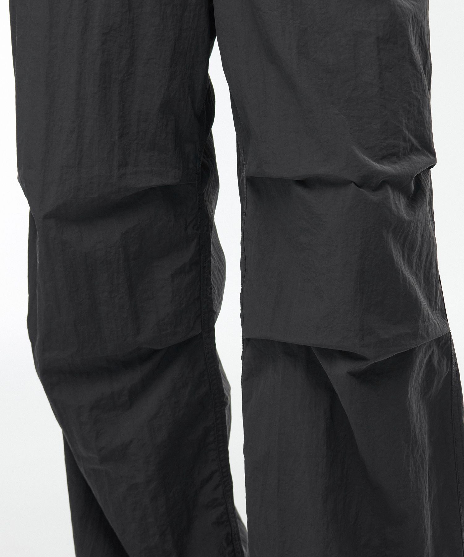 ●MUSINSA STANDARD● BRIGHT NYLON PARACHUTE PANTS MUSINSA | MUSINSA STANDARD Cotton Parachute Pants [Black]