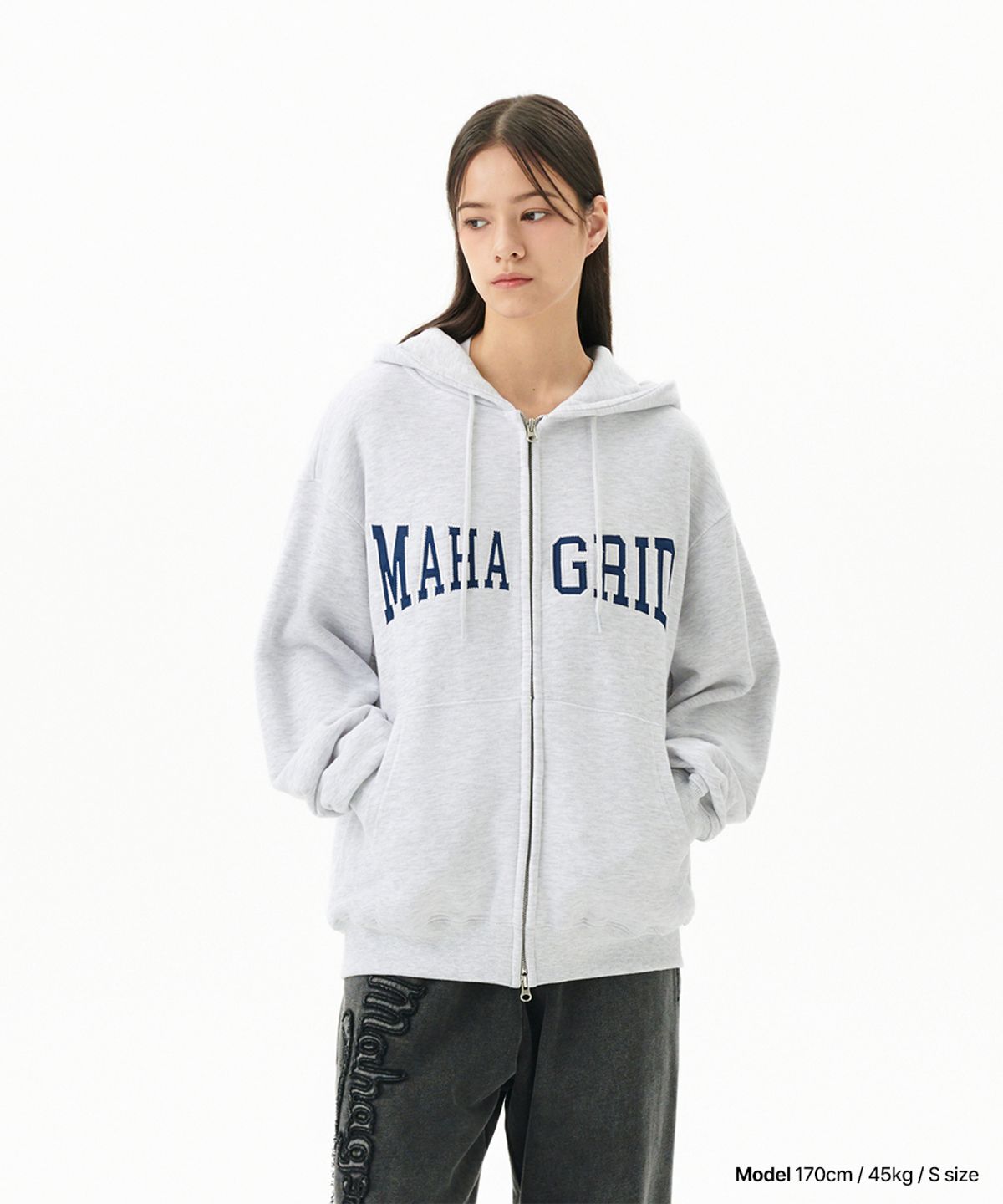 마하그리드(MAHAGRID) APPLIQUE ZIP UP HOODIE LIGHT GREY(MG2CFMM428A)