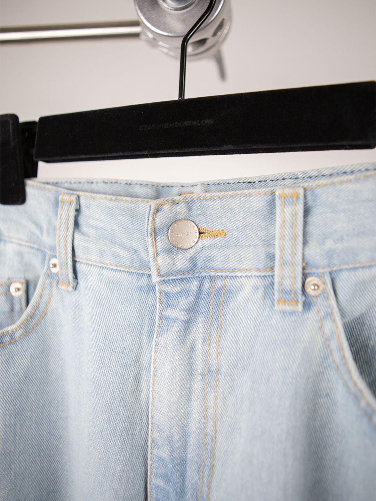 고저(GOZER) DENIM +_WHITE&LIGHT BLUE
