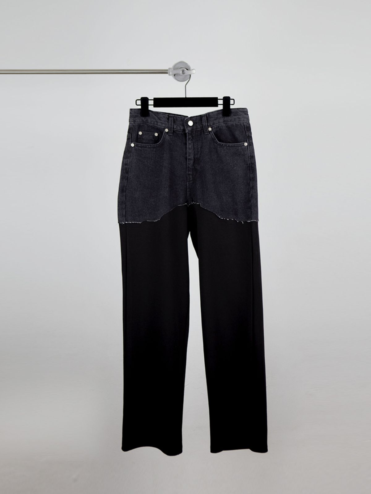 고저(GOZER) DENIM +_BLACK & BLACK