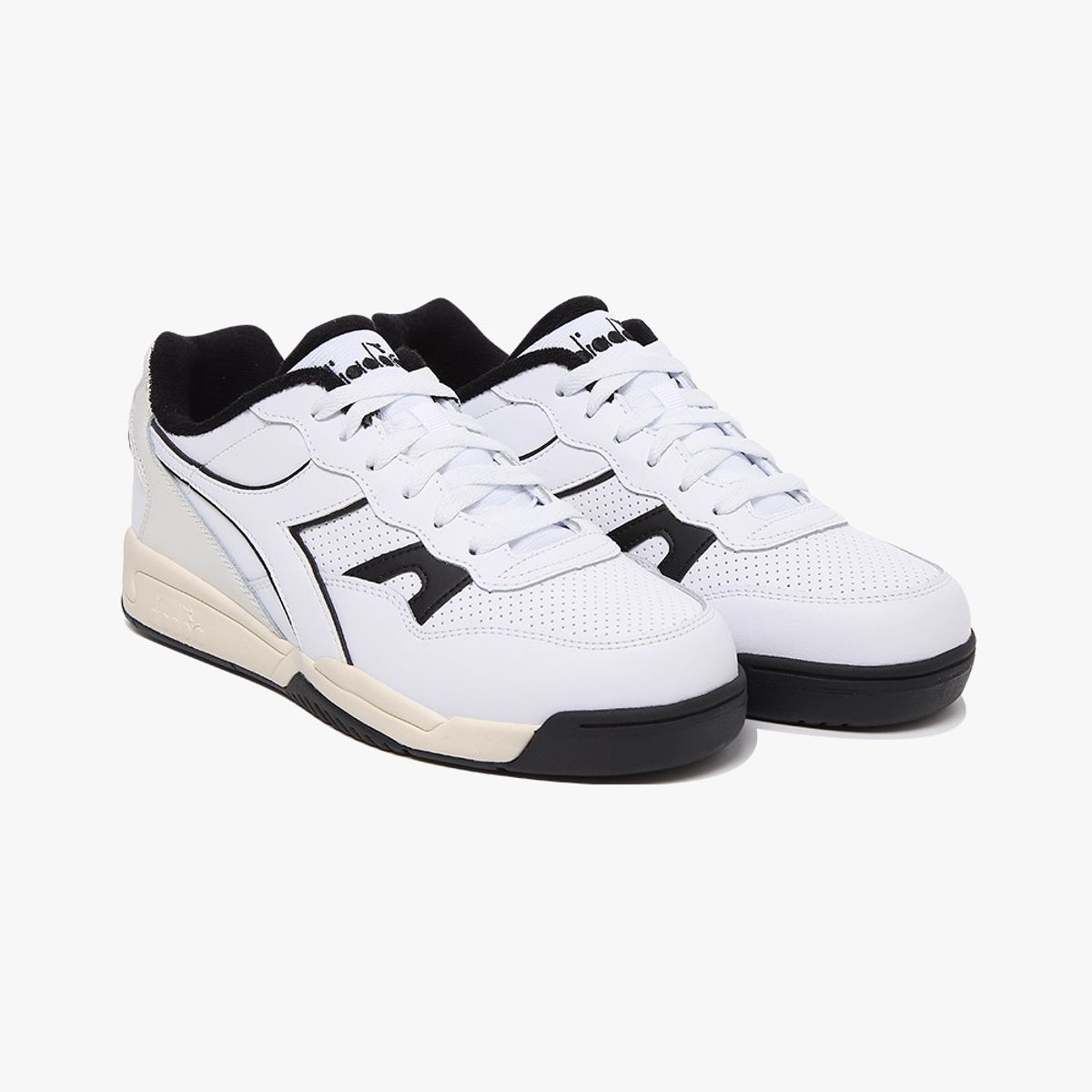 디아도라(diadora) 위너 BLACK