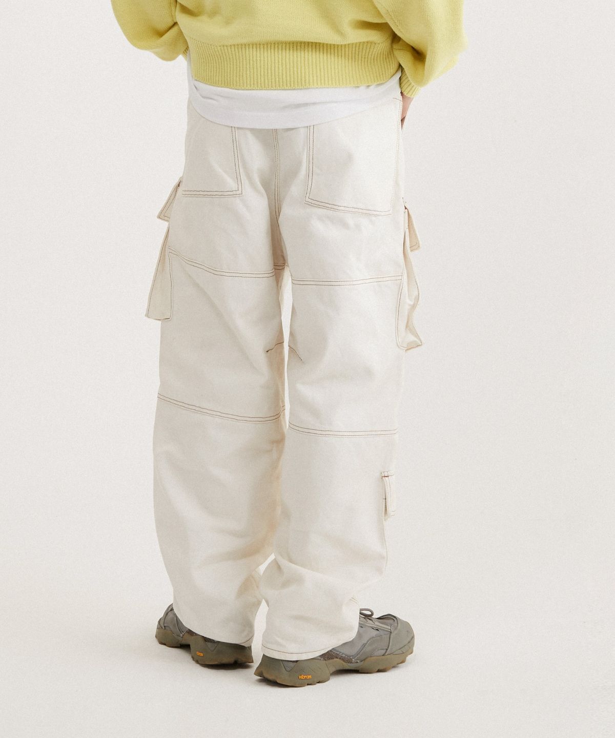 에이카화이트(AECA) CURVED WIDE CARGO DENIM PANTS-WHITE