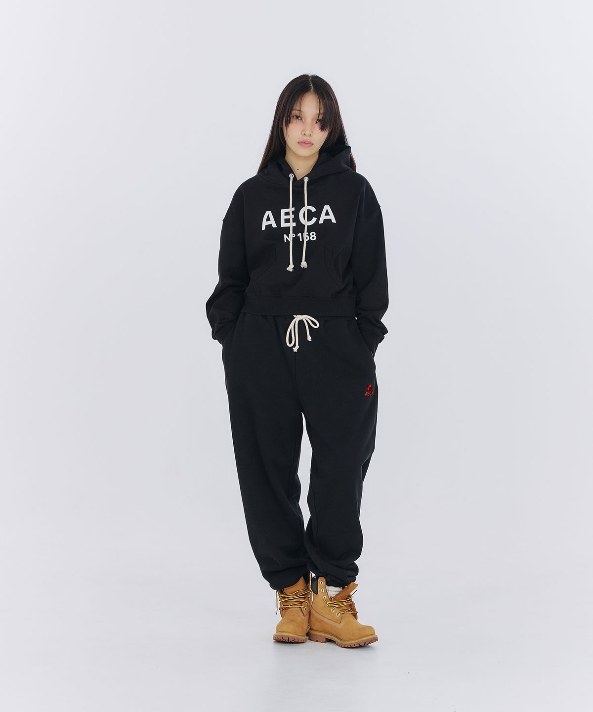 에이카화이트(AECA) BIG LOGO CROP HOODIE-BLACK/WHITE