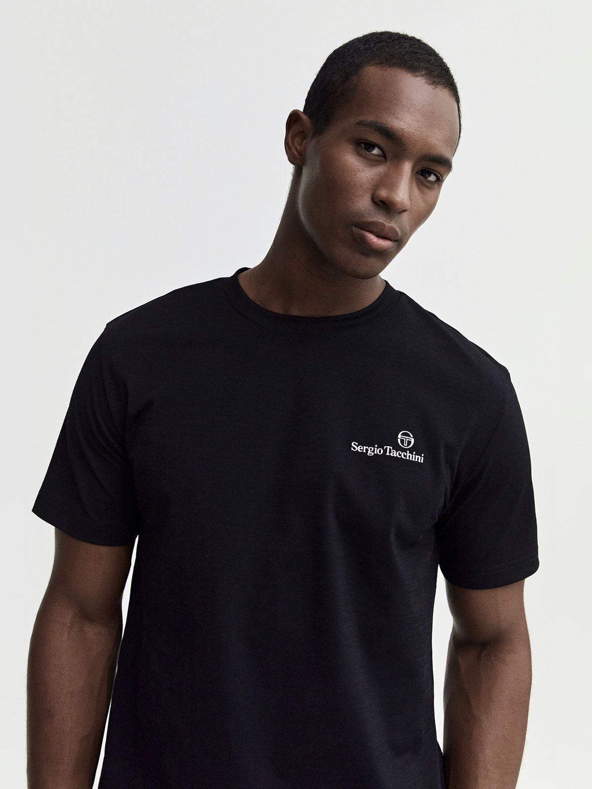 세르지오 타키니(SERGIO TACCHINI) M 에센셜 라운드넥 반팔 티셔츠 (Black)