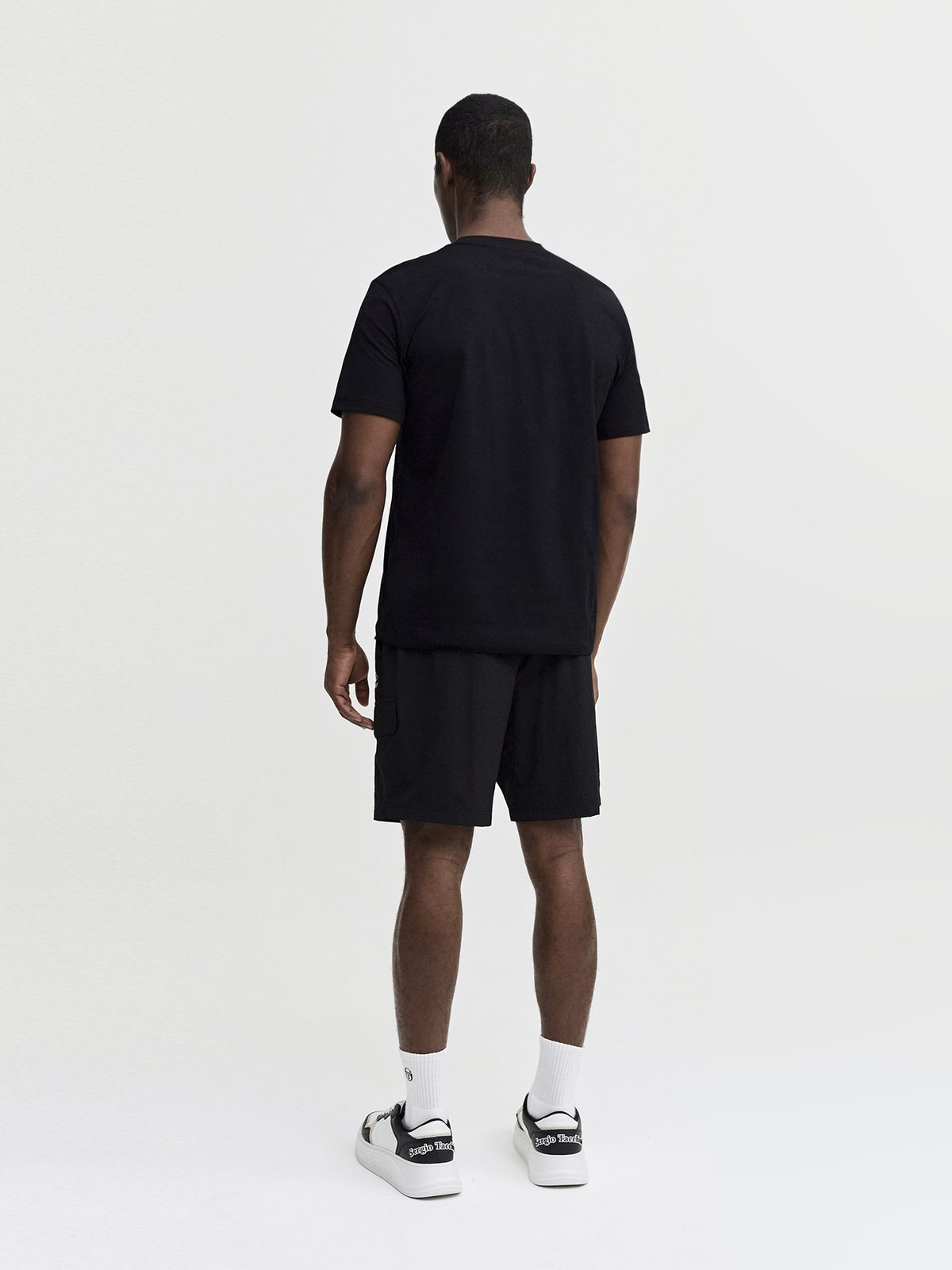 세르지오 타키니(SERGIO TACCHINI) M 에센셜 라운드넥 반팔 티셔츠 (Black)