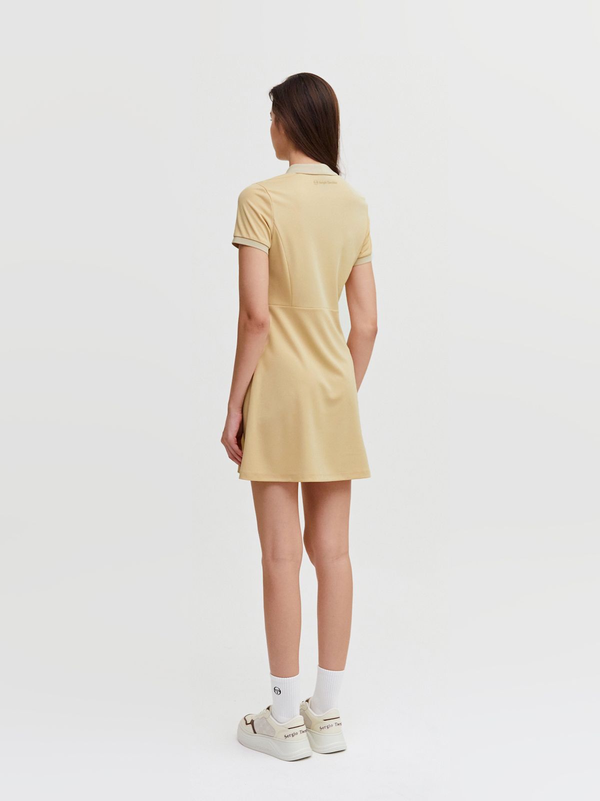 세르지오 타키니(SERGIO TACCHINI) W 에센셜 피케 반팔 드레스 (Beige)