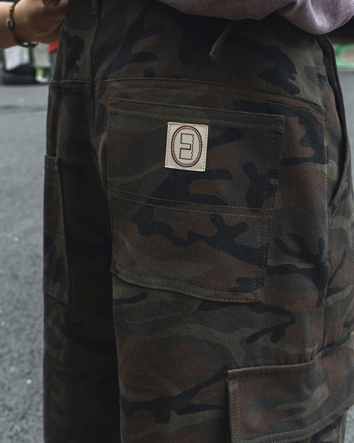 카락터(KARACTOR) Cargo bermuda shorts / Camo