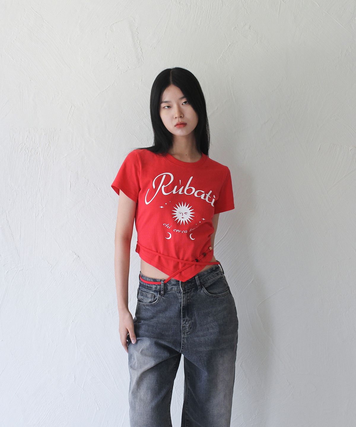 루바티(RUBATI) 썬앤문 스트랩 크롭티셔츠_빈티지레드