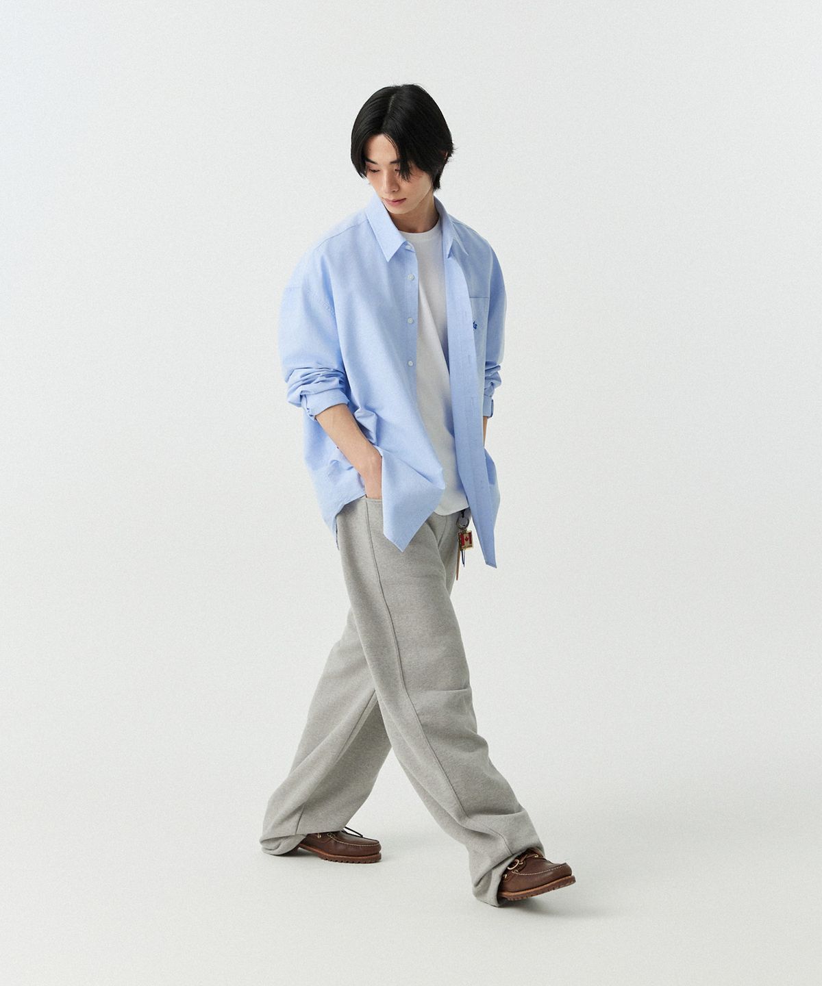 스탠즈(STENDS) [M~4XL] 아치 로고 옥스포드 워싱 셔츠_블루