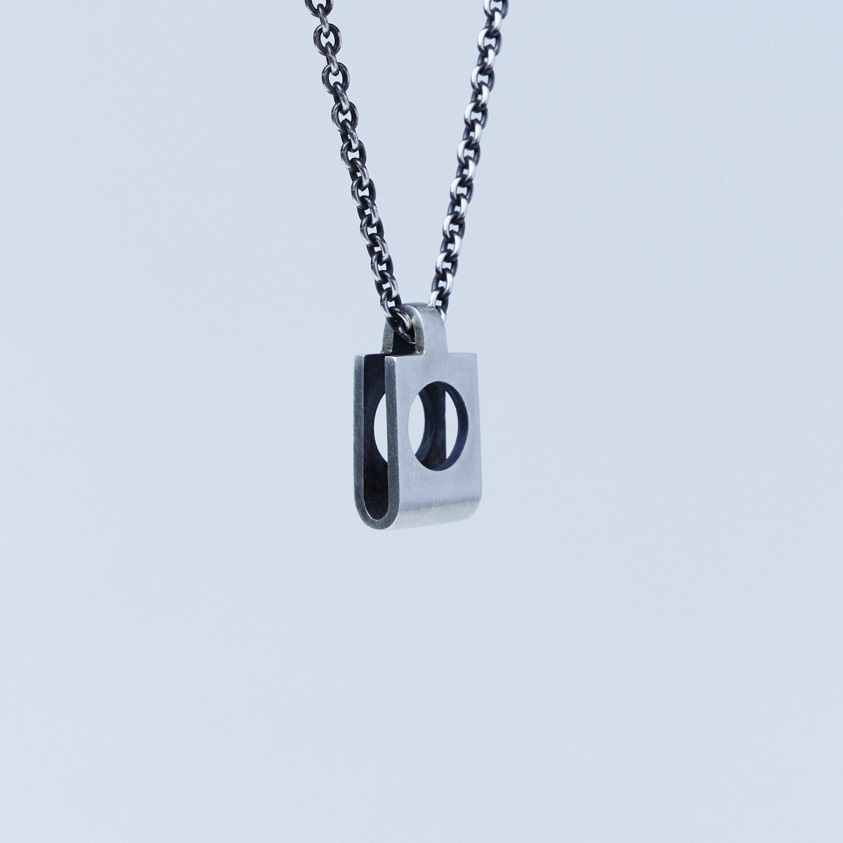 오버더라인(OVER THE LINE) Void Pendant