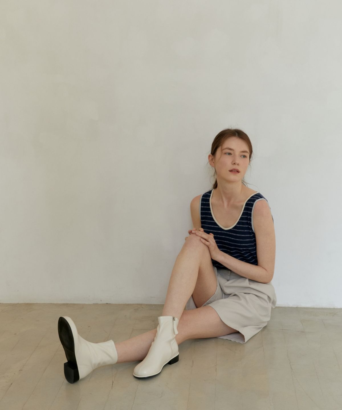 어나우트(UNNOUT) LINEN STRIPE SLEEVELESS SHIRT - NAVY