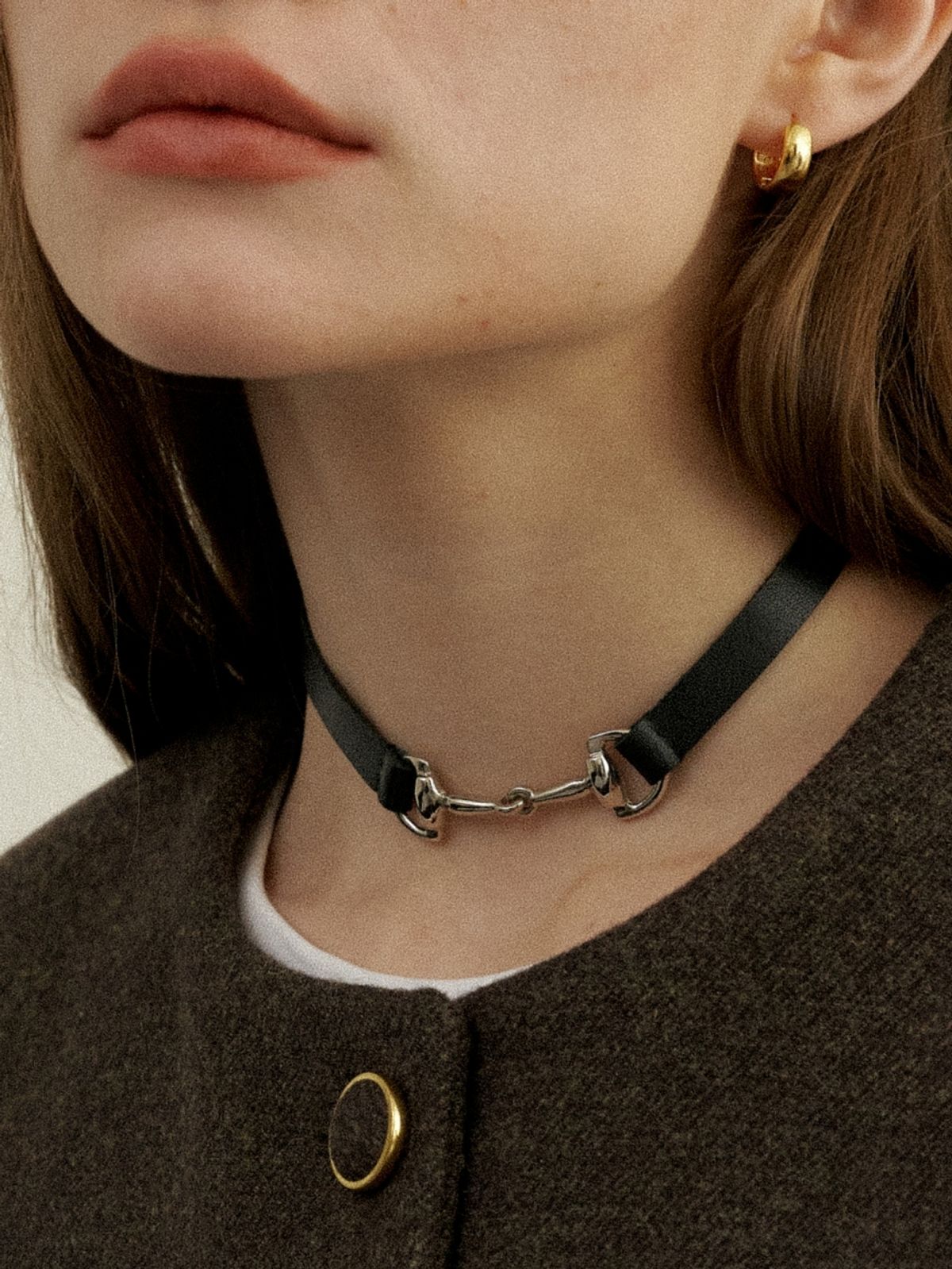 러브미몬스터(LOVE ME MONSTER) Classic Buckle Leather Choker