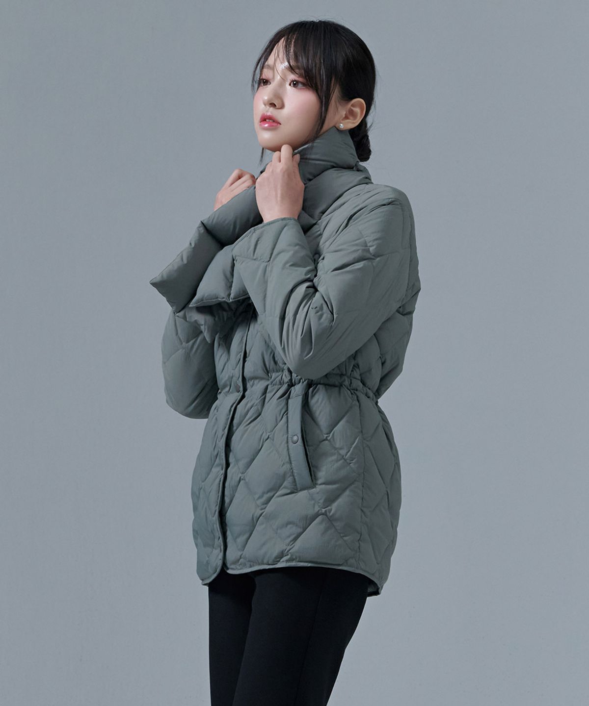 체이스컬트(CHASECULT) 여성 경량 패딩 중힙 퀼팅 점퍼-CFZG4752C0V