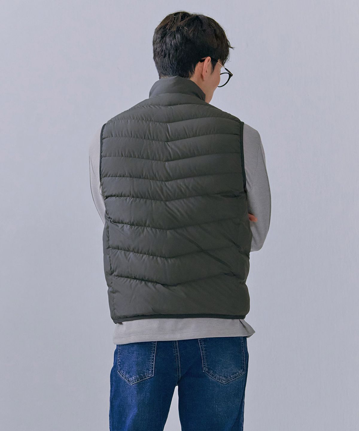 체이스컬트(CHASECULT) 남성 하이넥 경량 패딩 베스트-CFRK7311C0V