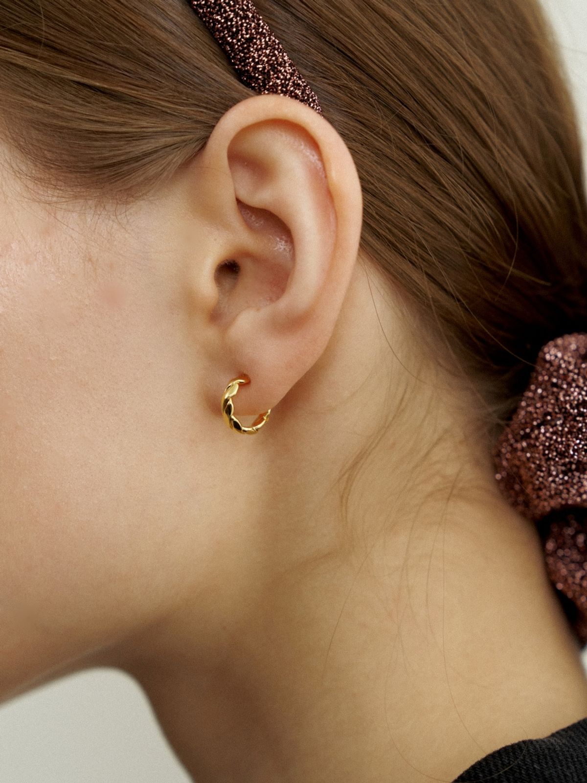 러브미몬스터(LOVE ME MONSTER) Mini Twisted Ring Earrings