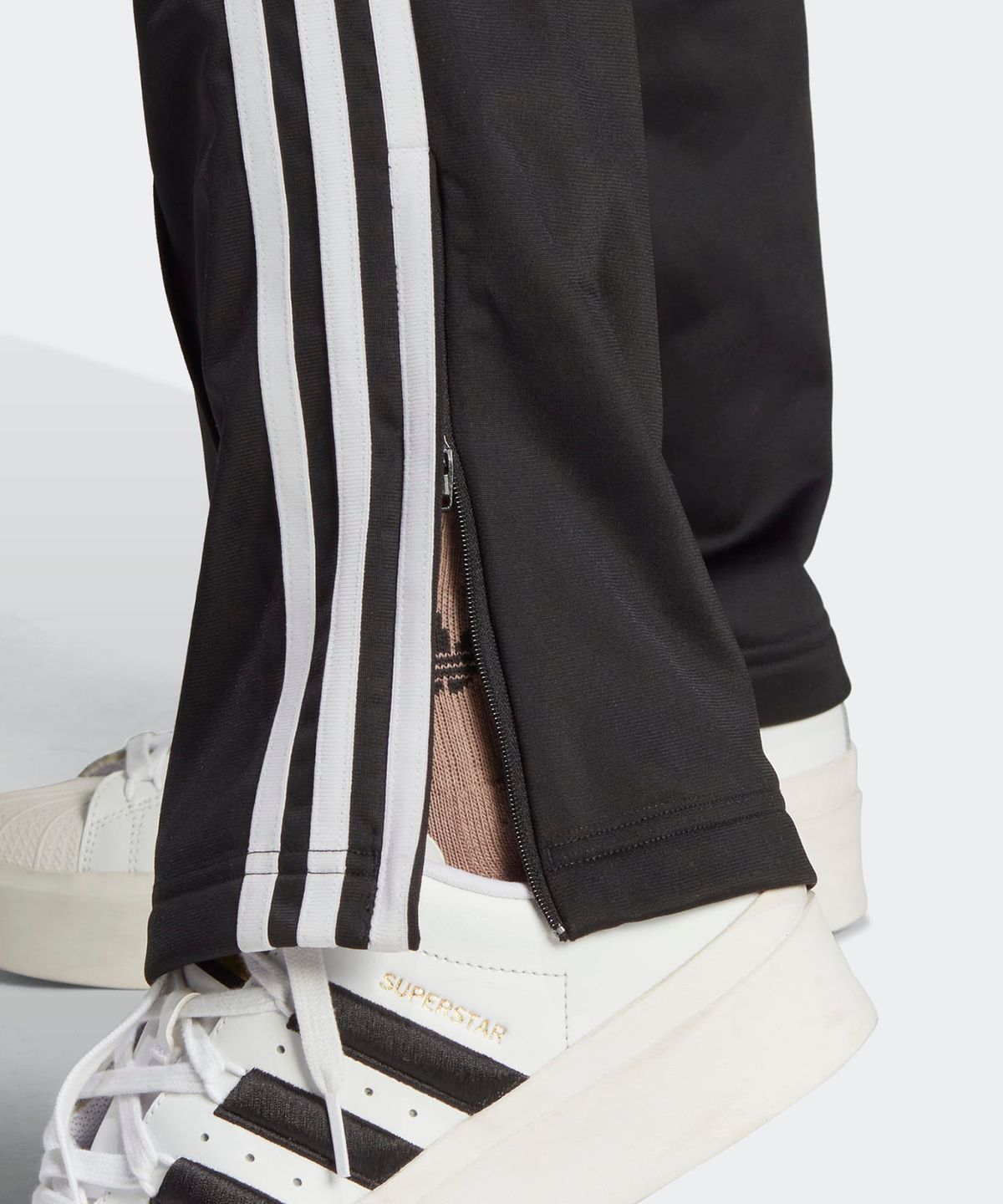 아디다스(ADIDAS) 파이어버드 트랙 팬츠 - 블랙 / IL8763