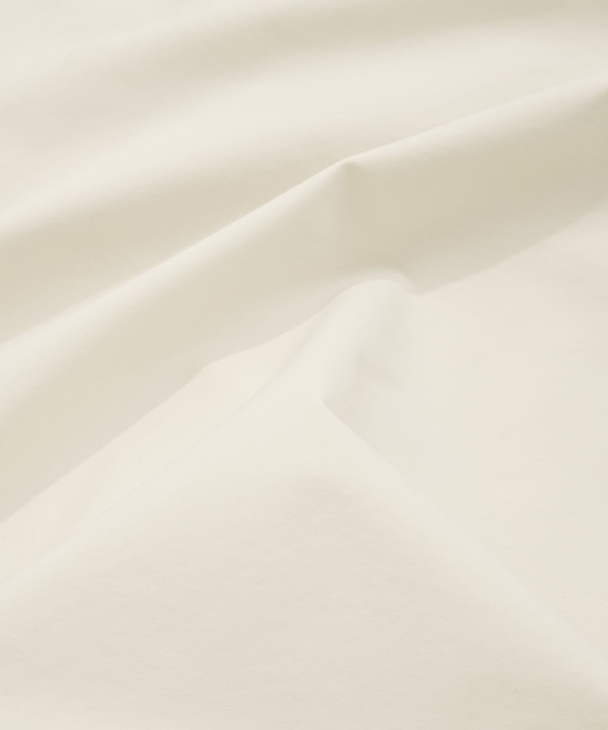 리트리버클럽(RETRIEVER CLUB) RC LOGO WINDBREAKER [IVORY]