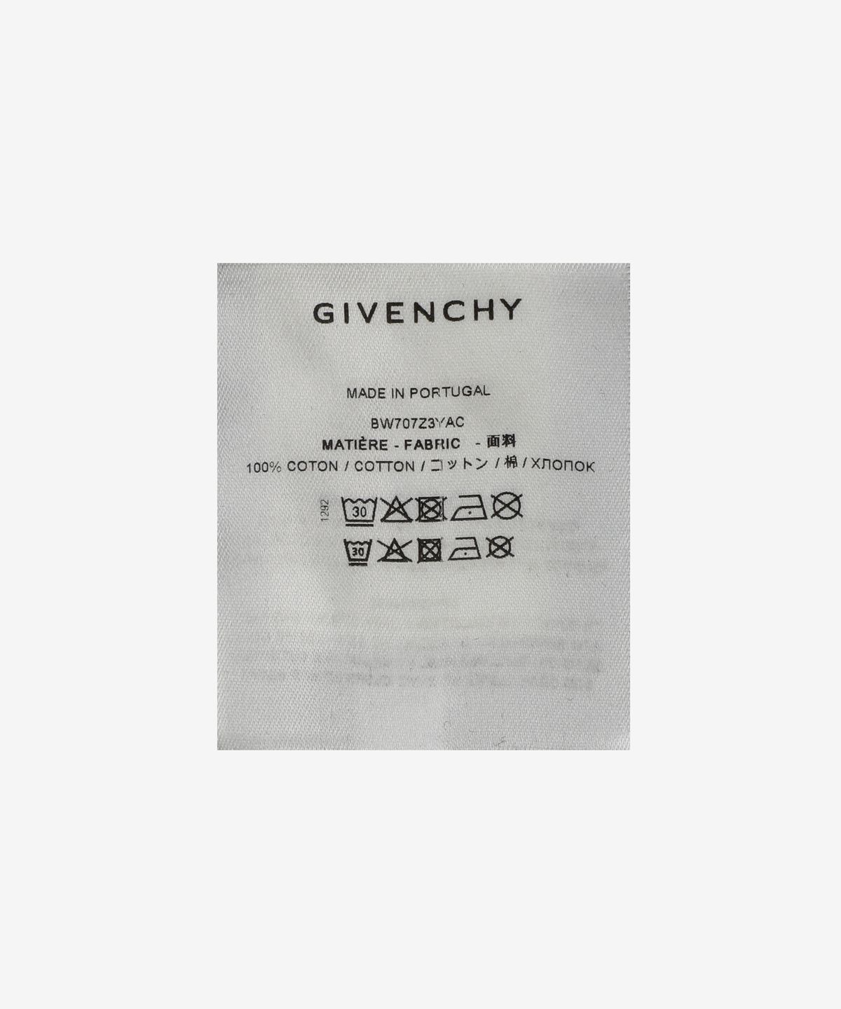 지방시(GIVENCHY) 로고 프린트 반소매 티셔츠 - 블랙 / BW707Z3YAC001