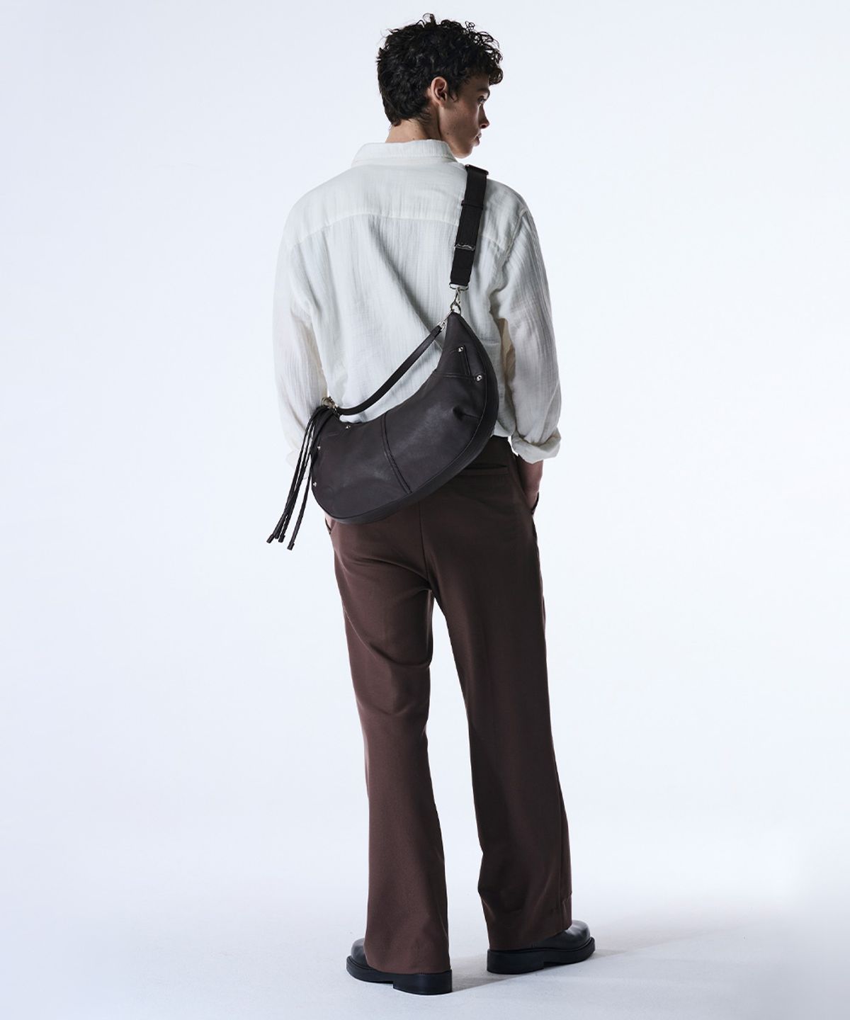 메종미네드(MAISON MINED) LEATHER SADDLEBAG BROWN