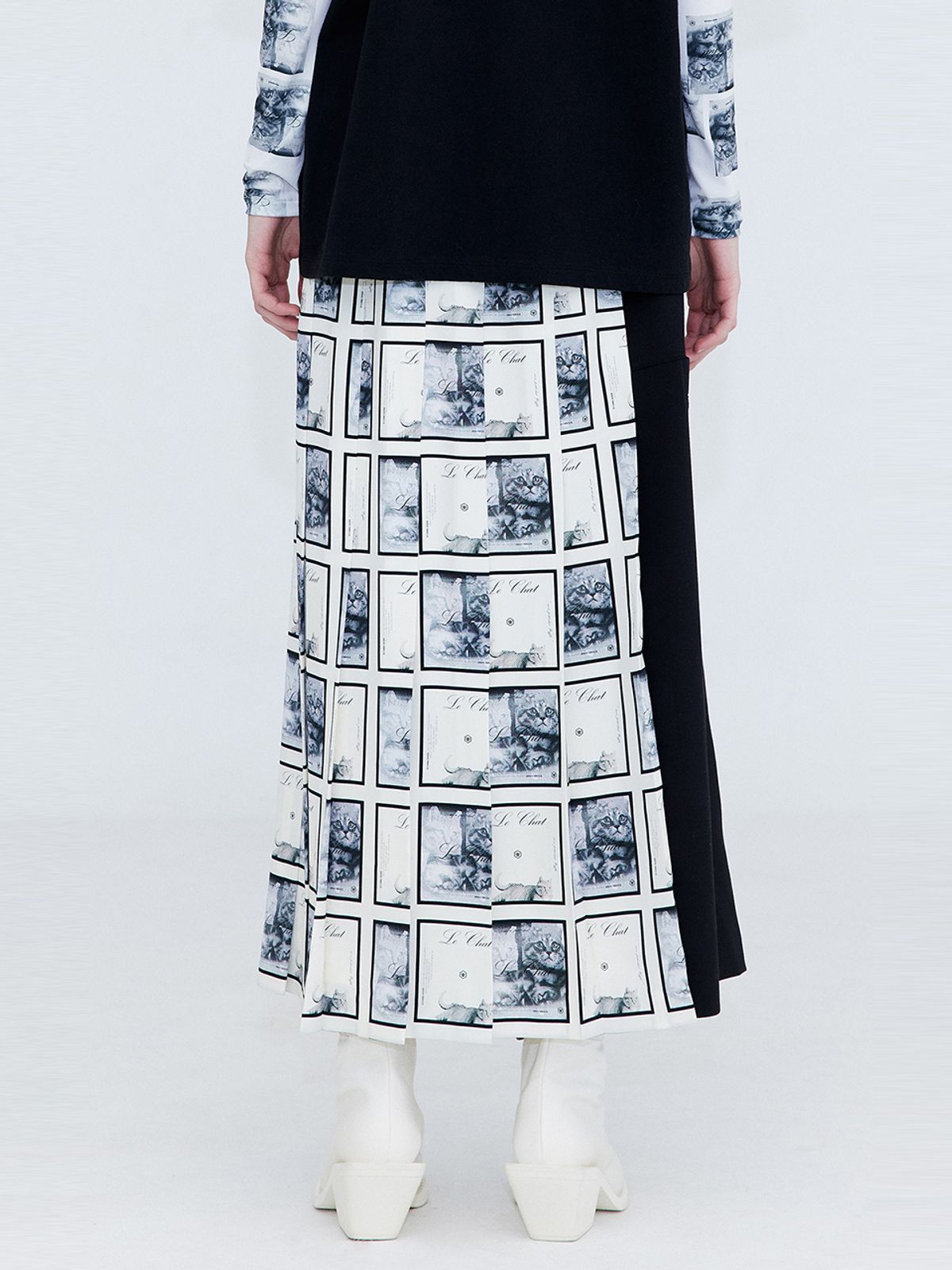 분더캄머(WNDERKAMMER) Pleated wrap skirt_print(플리츠 랩 스커트_프린트)