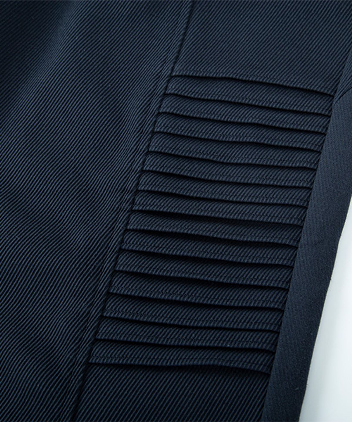 더콜디스트모먼트(THE COLDEST MOMENT) TCM fold pants (navy)