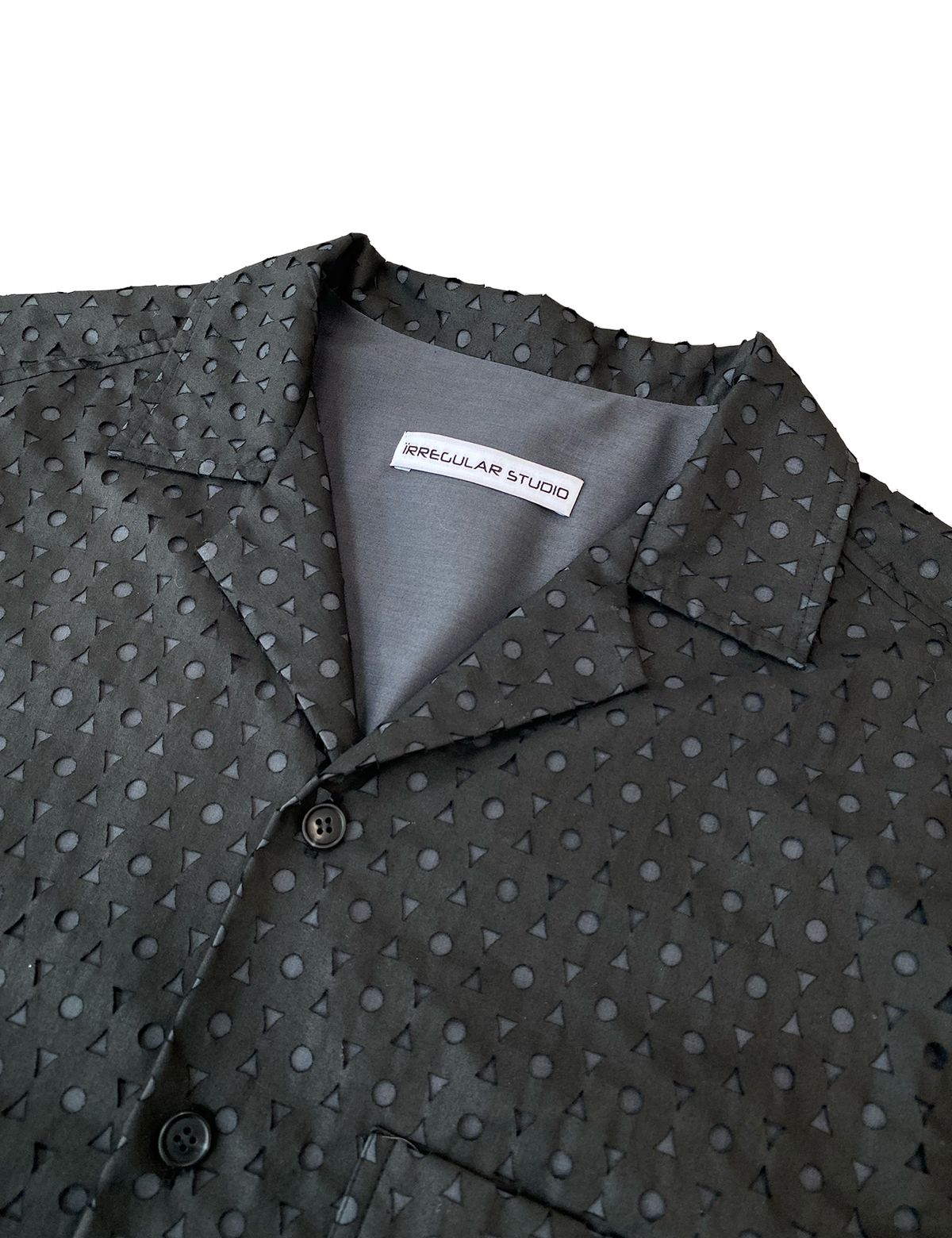이레귤러(IRREGULAR) CIRCLE LASER CUT SHIRT (BLACK/GREY)