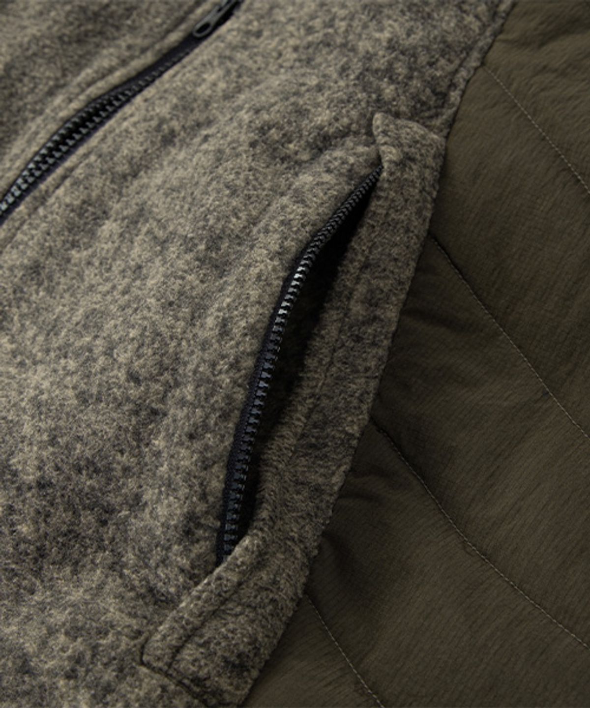 더콜디스트모먼트(THE COLDEST MOMENT) TCM side padded vest (brown)