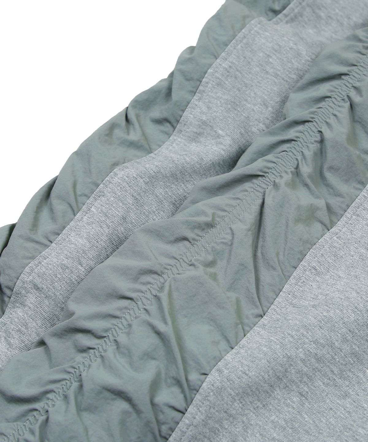 엑스톤즈(XTONZ) XP176 루즈핏 셔링 나일론 코튼 스웻 팬츠 (GRAY)
