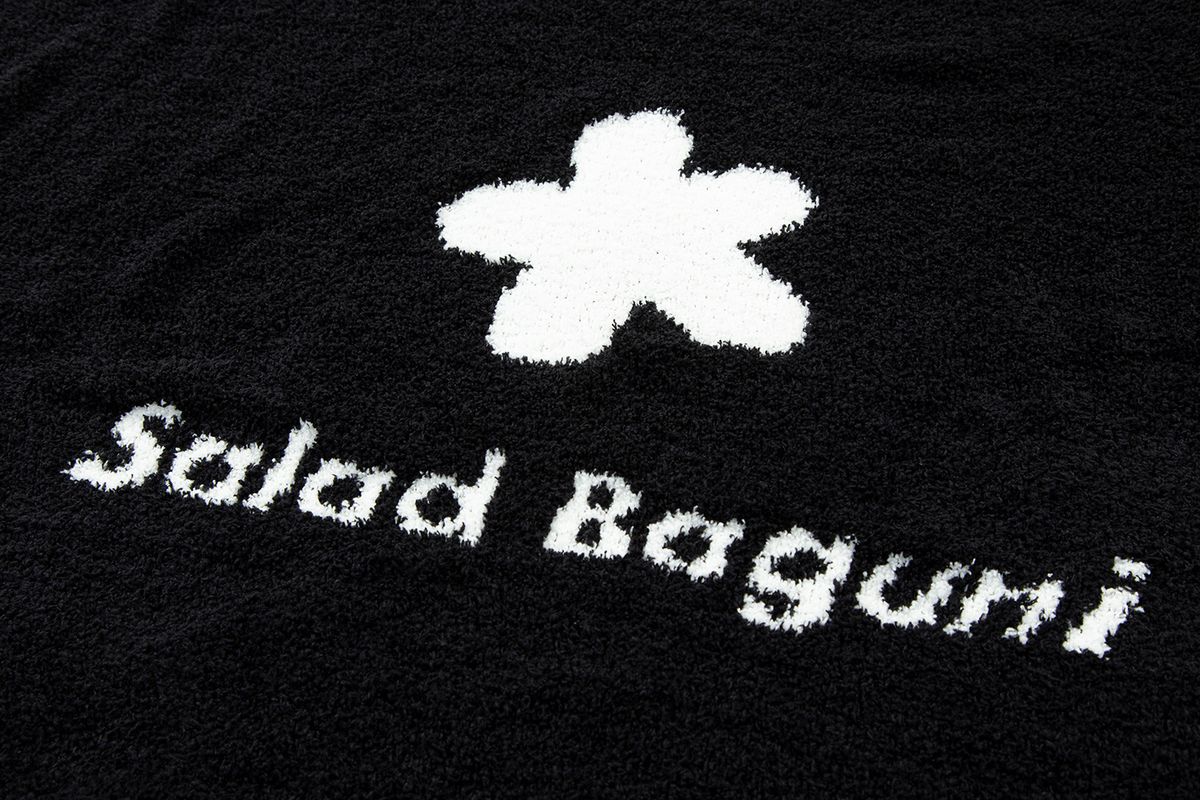 샐러드바구니(SALAD BAGUNI) 플라워 비치 타월 - 블랙 화이트