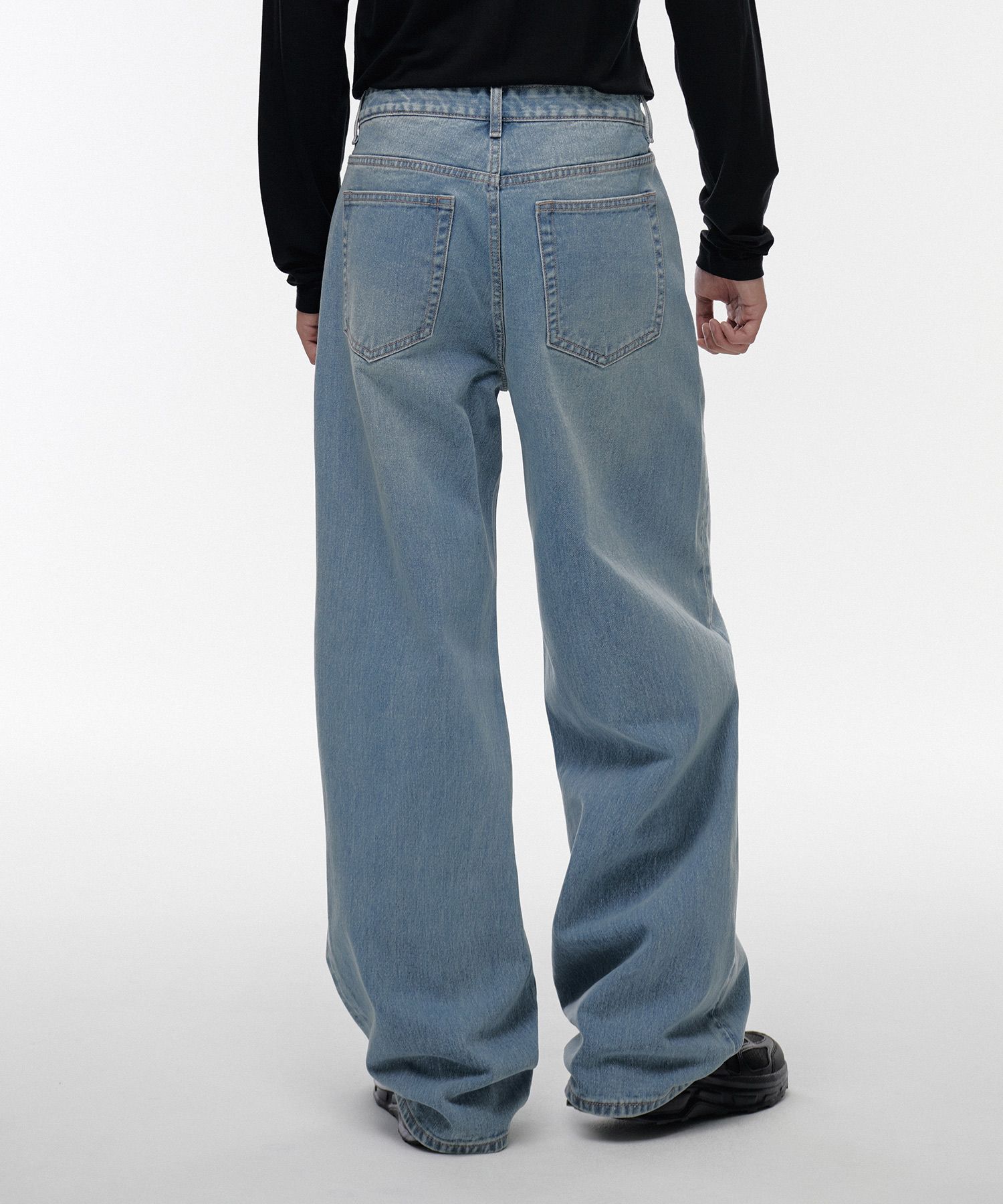 MUSINSA | MUSINSA STANDARD Extra wide denim pants [light indigo]
