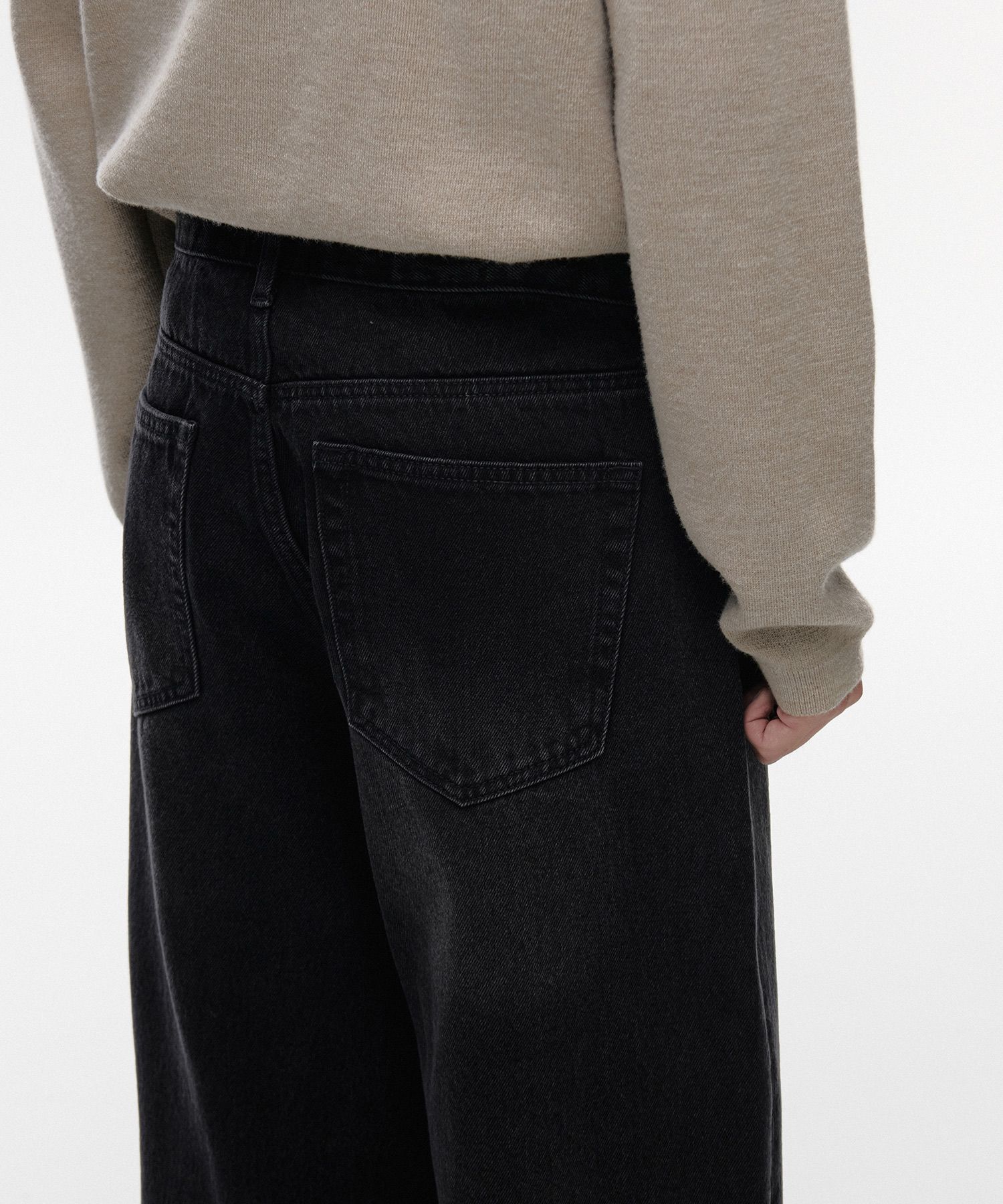 MUSINSA | MUSINSA STANDARD Extra wide denim pants [washed black]