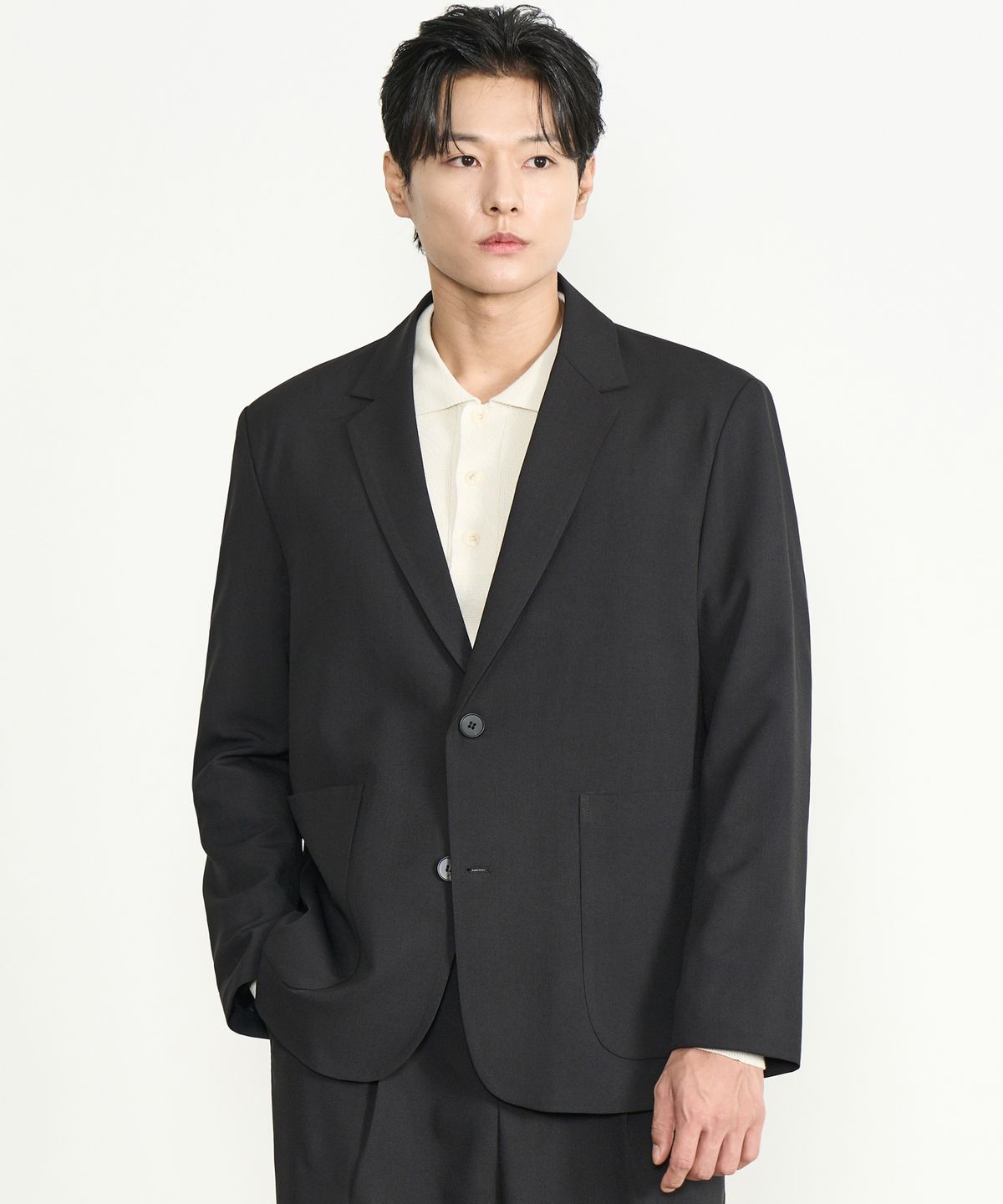 프레리(PRAIRIE) 투버튼 싱글 블레이저 (BLACK)