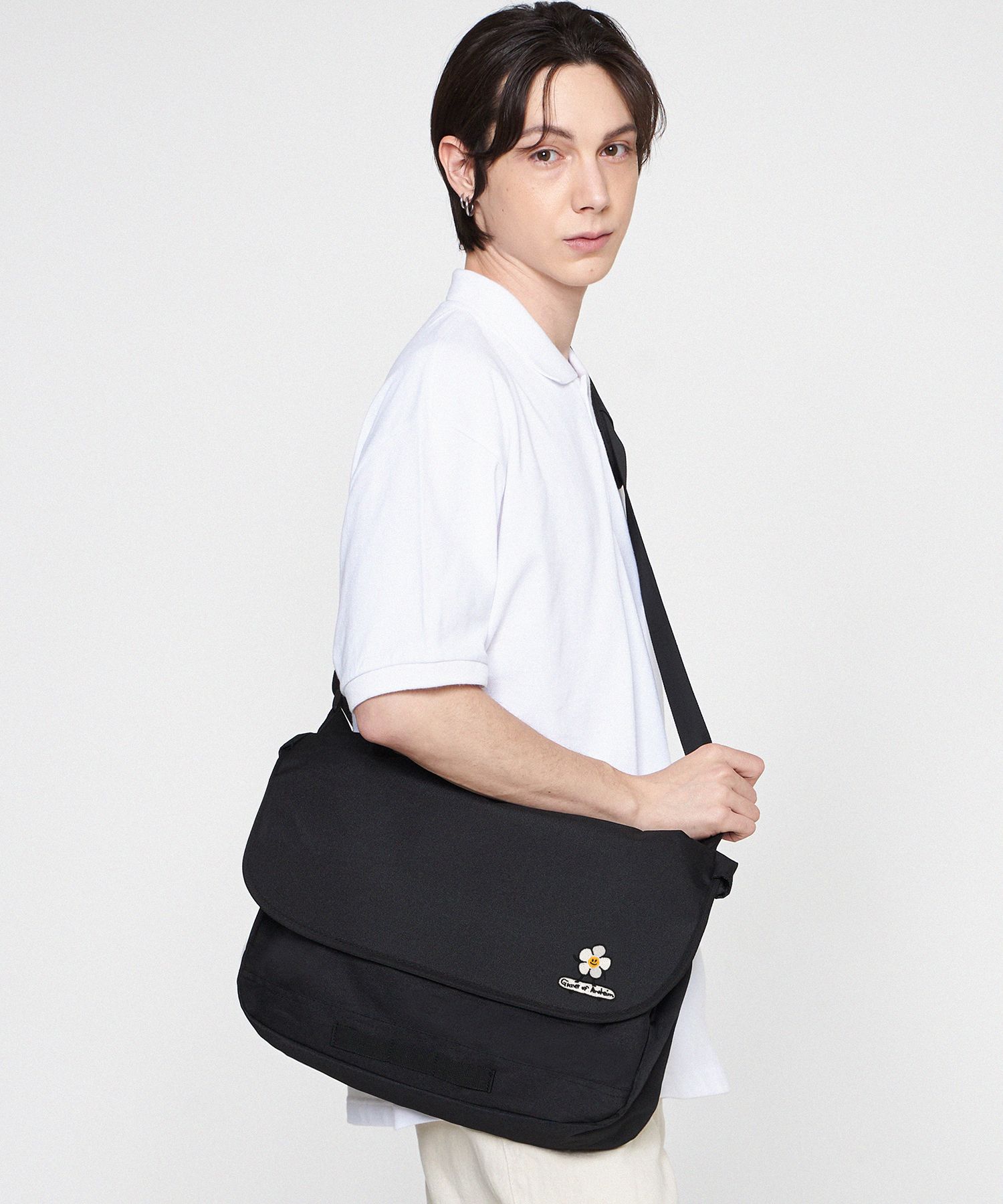 【GRAVER】Green Flower Embroidered Cross Messenger Bag a979d1dd1fed4bdcbf04832cd1e8c8
