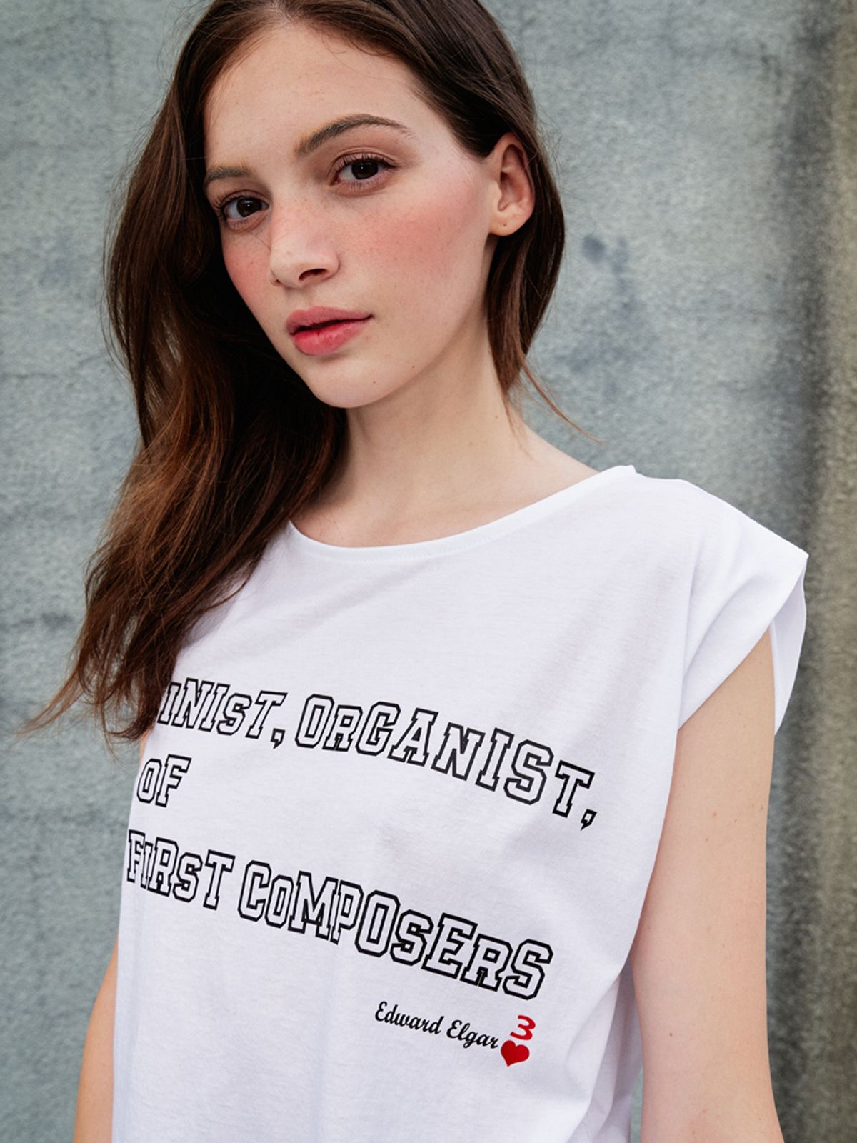 쏘리, 투 머치 러브(SORRY, TOO MUCH LOVE) Elgars Jobs Cotton Sleeveless Tee_White