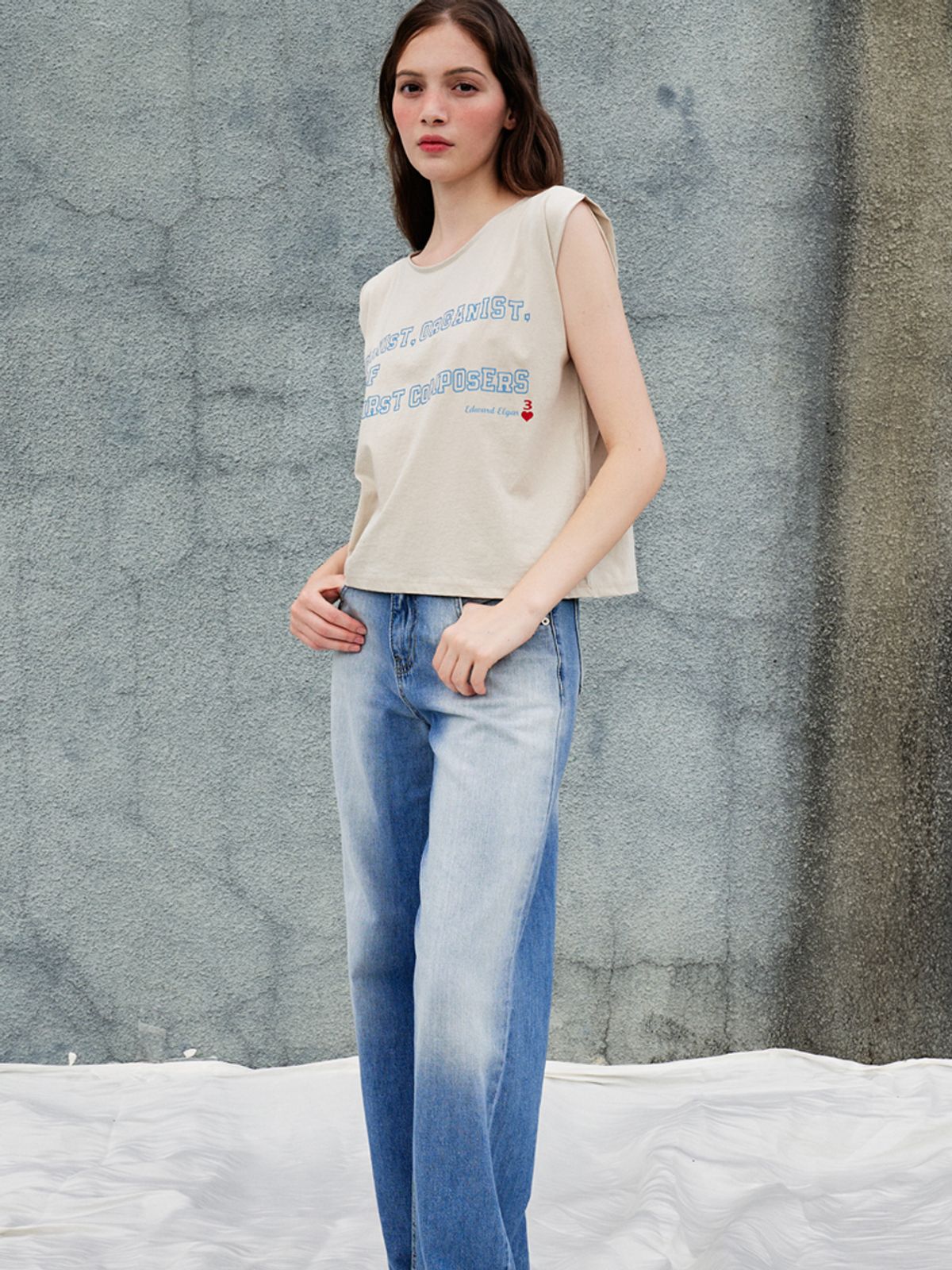 쏘리, 투 머치 러브(SORRY, TOO MUCH LOVE) Elgars Jobs Cotton Sleeveless Tee_Beige
