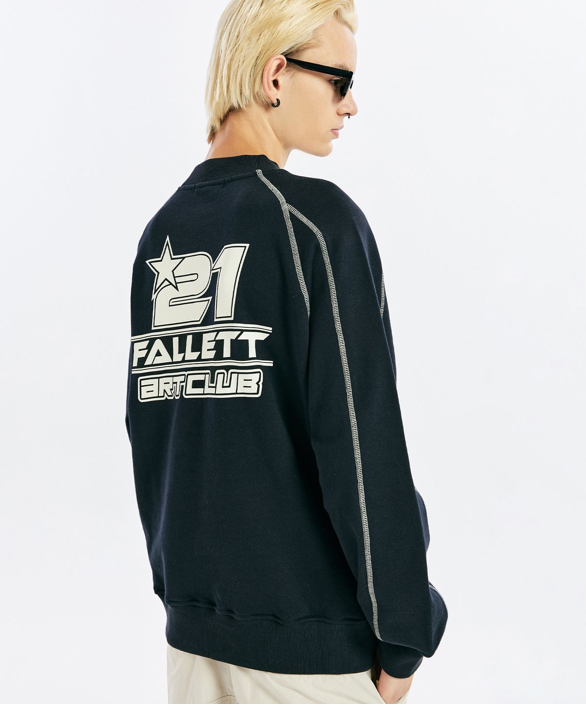 팔렛(FALLETT) 아트 클럽 맨투맨 네이비