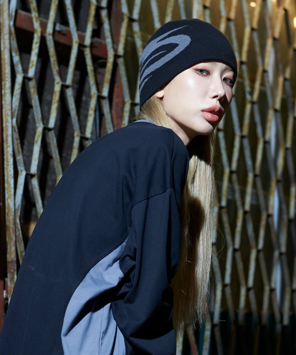 엑스톤즈(XTONZ) XF005 네오 로고 비니 (BLACK)
