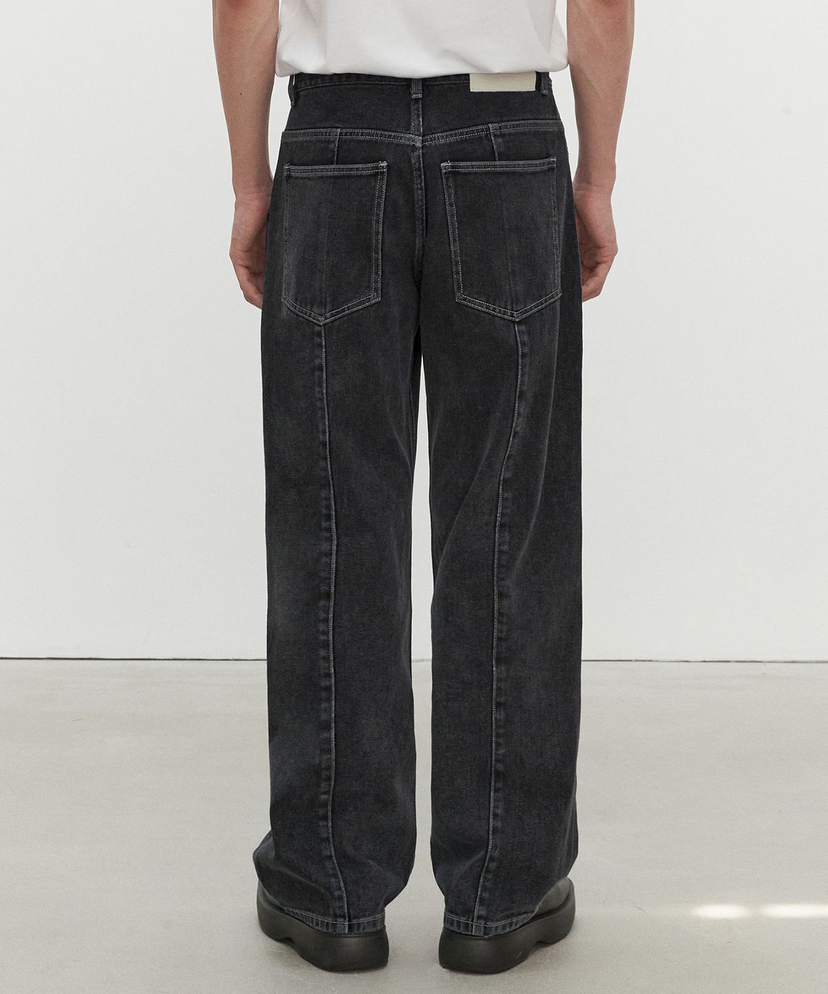 데케트(DECET) Center Incision Wide Jeans DCPT028Black