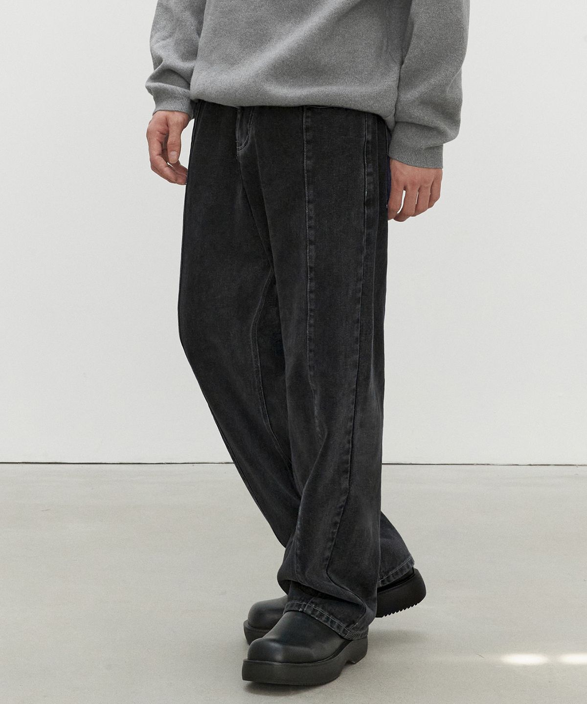 데케트(DECET) Center Incision Wide Jeans DCPT028Black