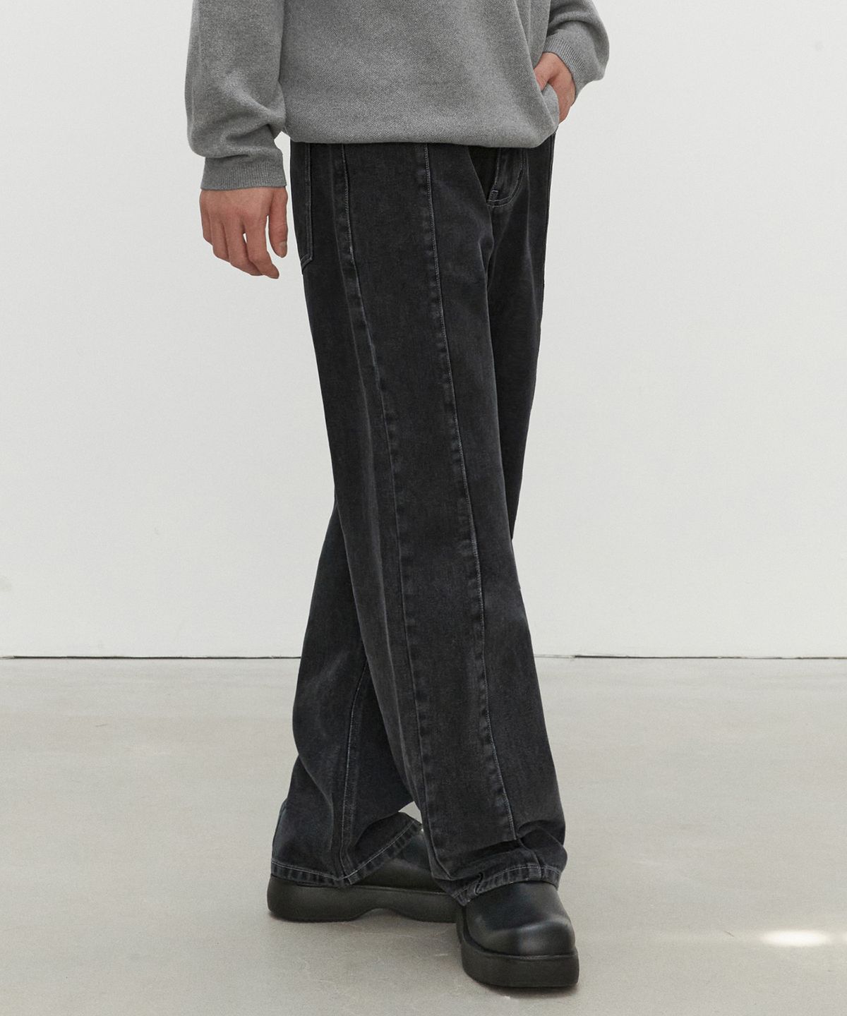 데케트(DECET) Center Incision Wide Jeans DCPT028Black