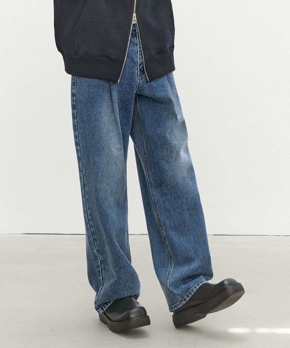 데케트(DECET) Deep Pleats Wide Jeans DCPT030Blue