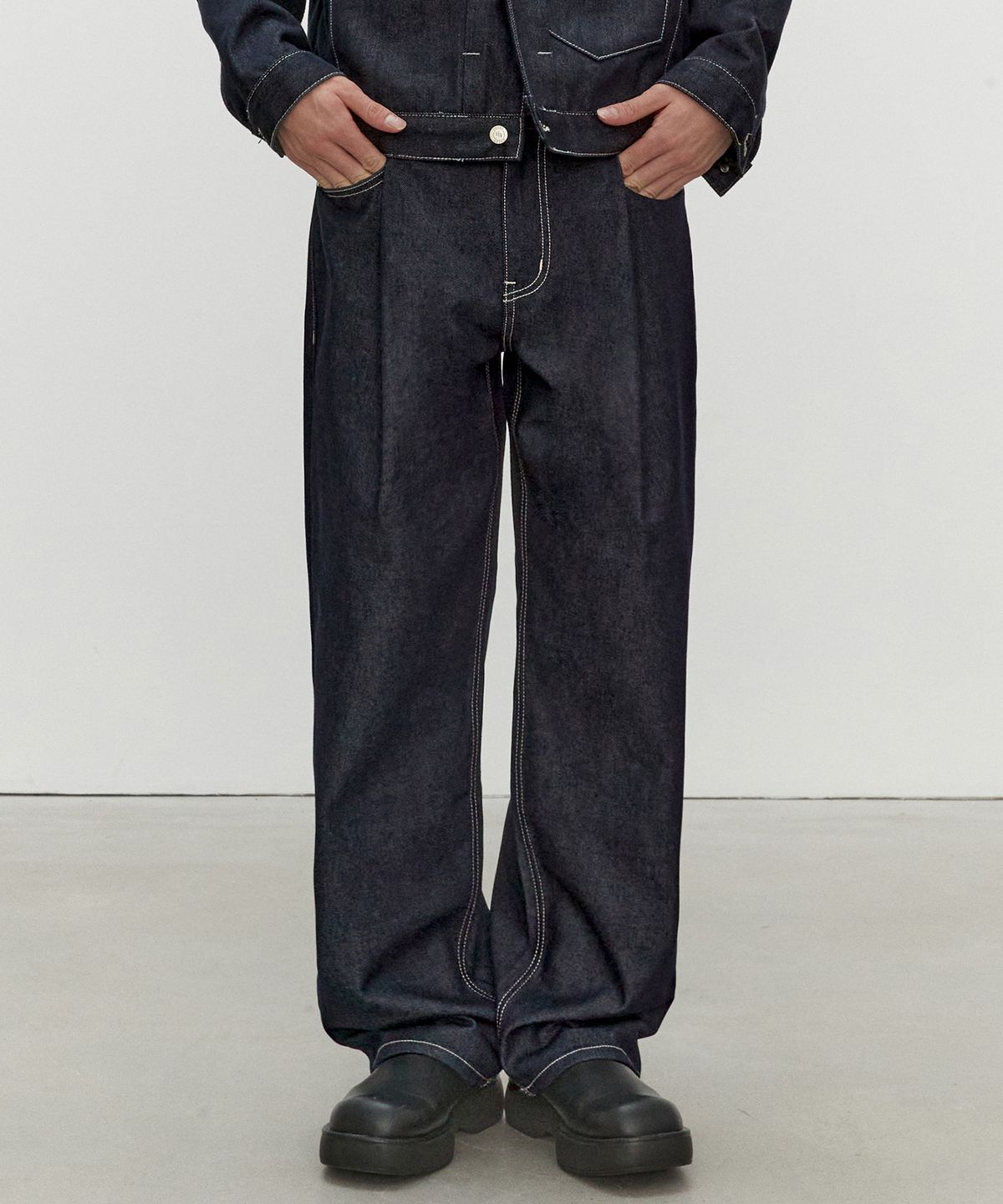 데케트(DECET) Deep Pleats Wide Jeans DCPT030CPIndigo