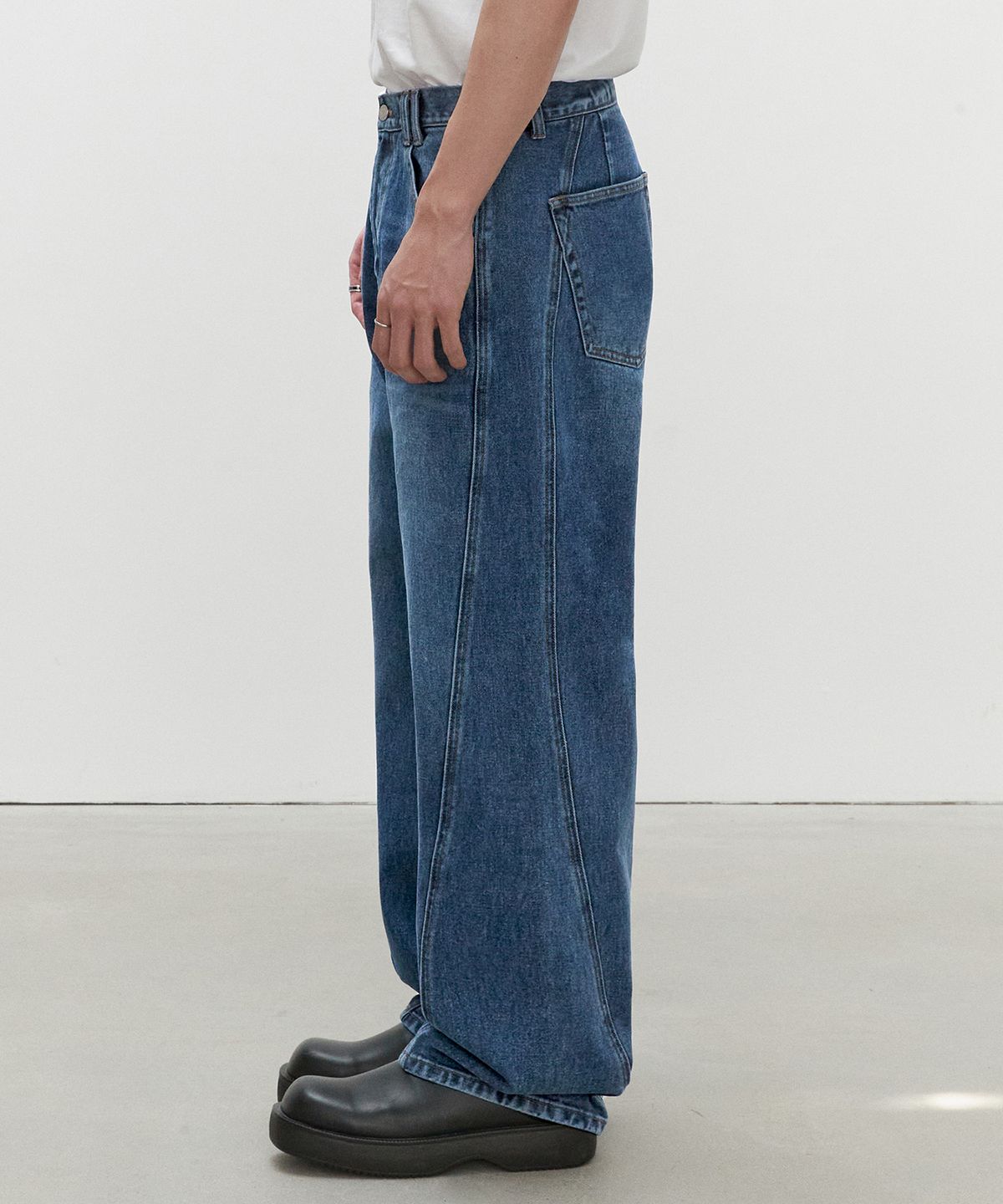 데케트(DECET) Curved Wide Jeans DCPT033Blue